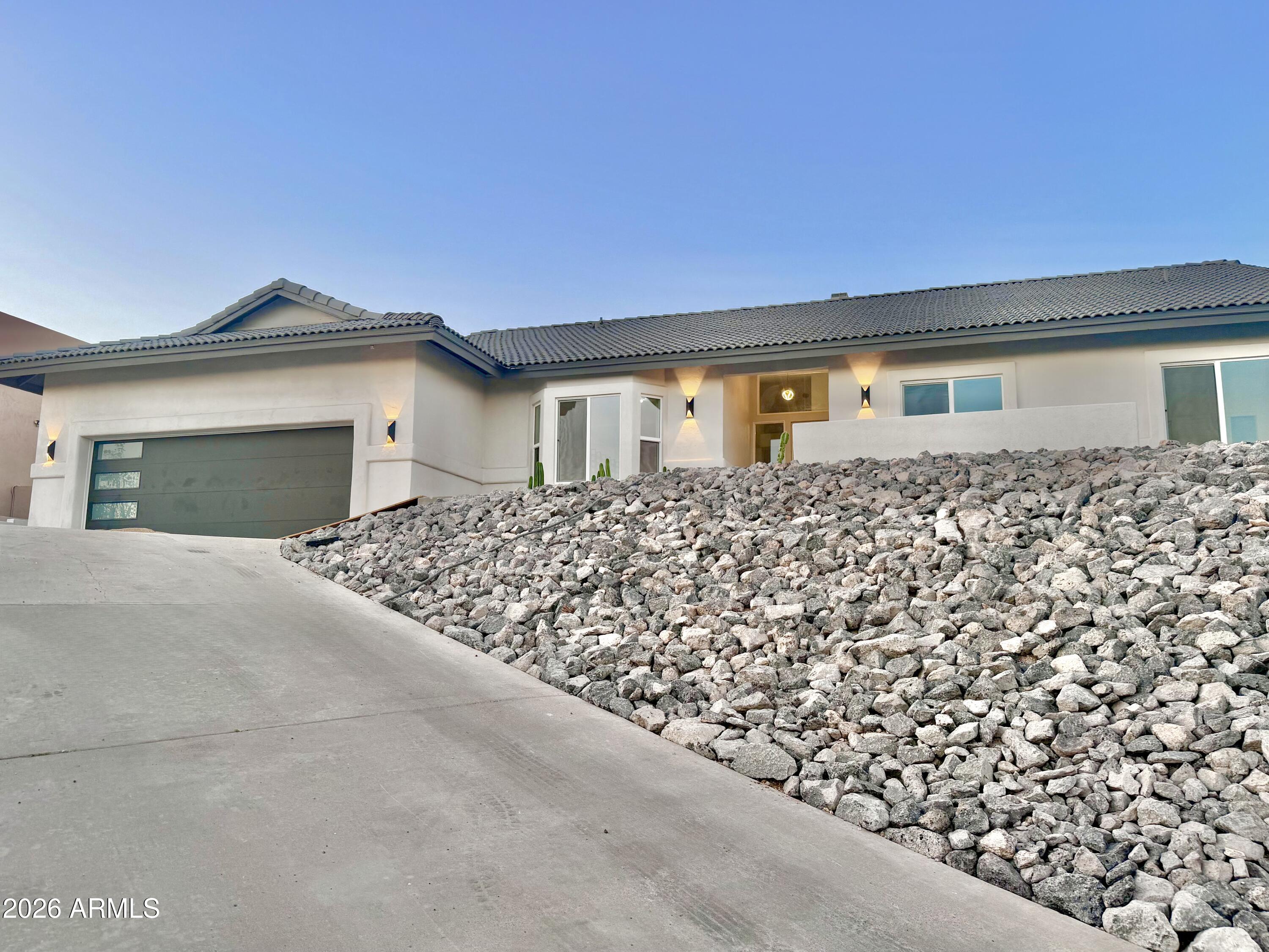FOUNTAIN HILLS AZ FP 604C BLK 239 REPLAT - Residential