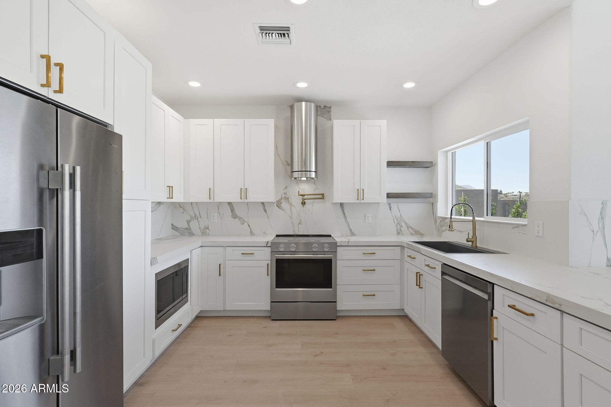 FOUNTAIN HILLS AZ FP 604C BLK 239 REPLAT - Residential