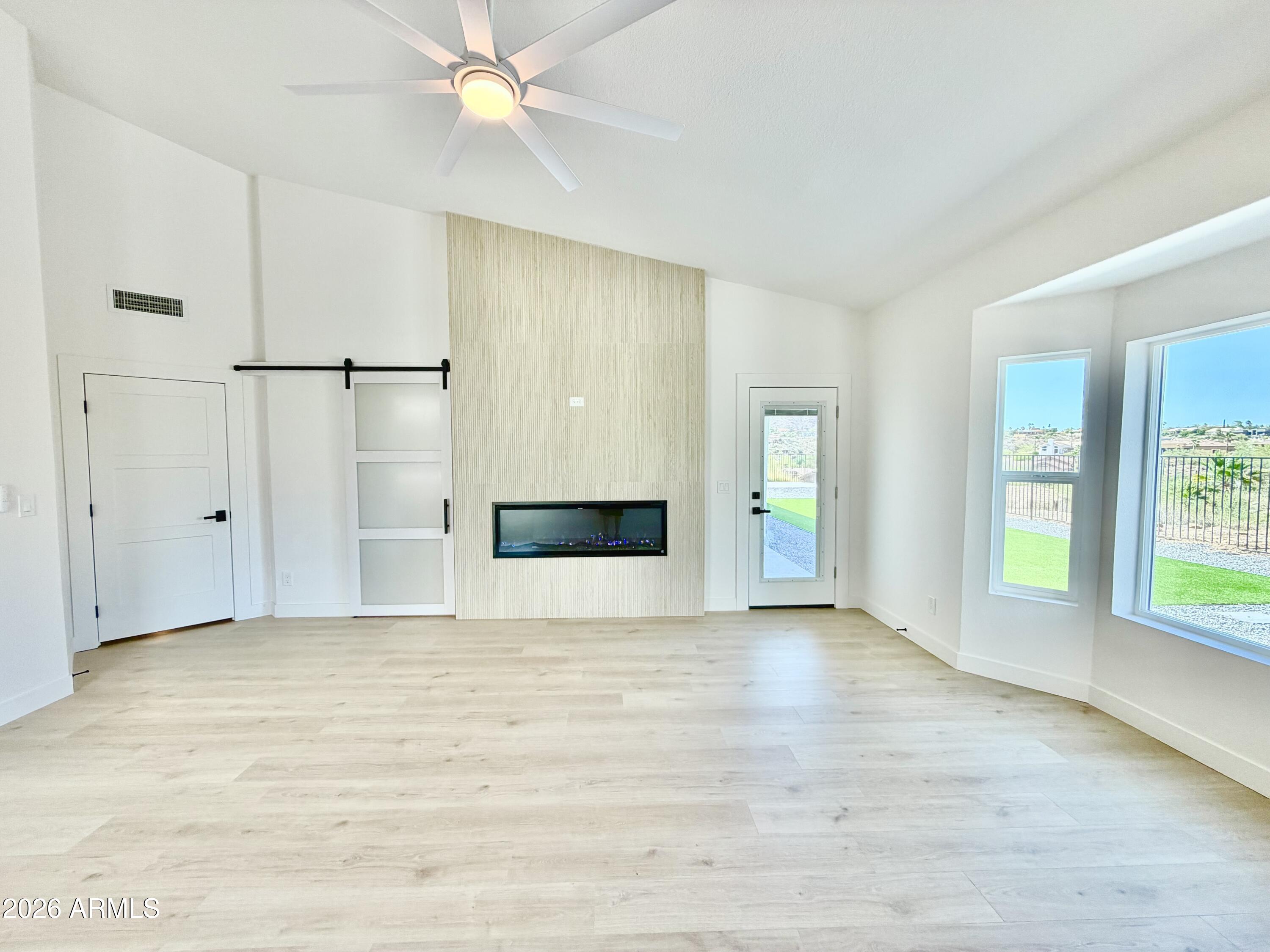 FOUNTAIN HILLS AZ FP 604C BLK 239 REPLAT - Residential