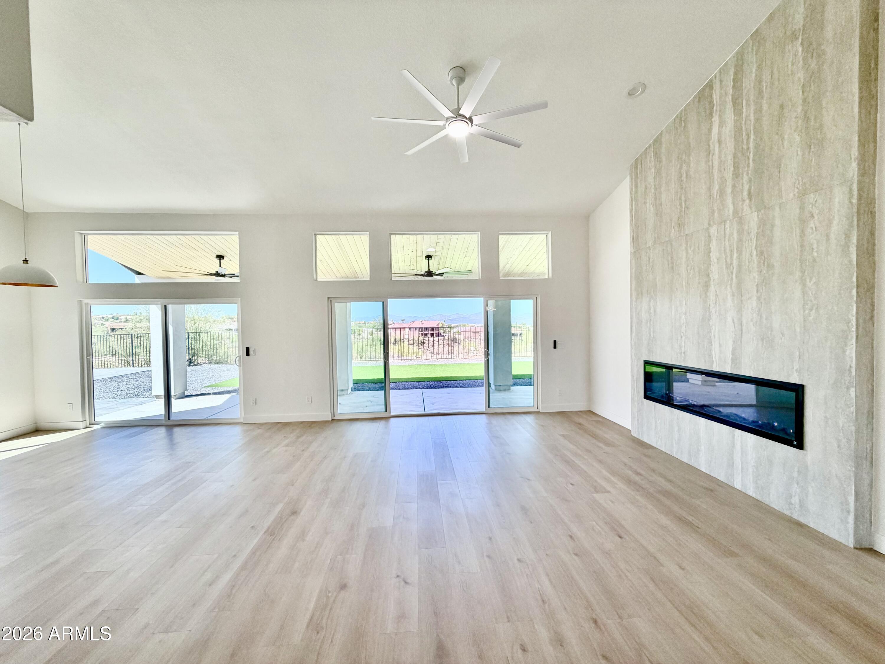 FOUNTAIN HILLS AZ FP 604C BLK 239 REPLAT - Residential