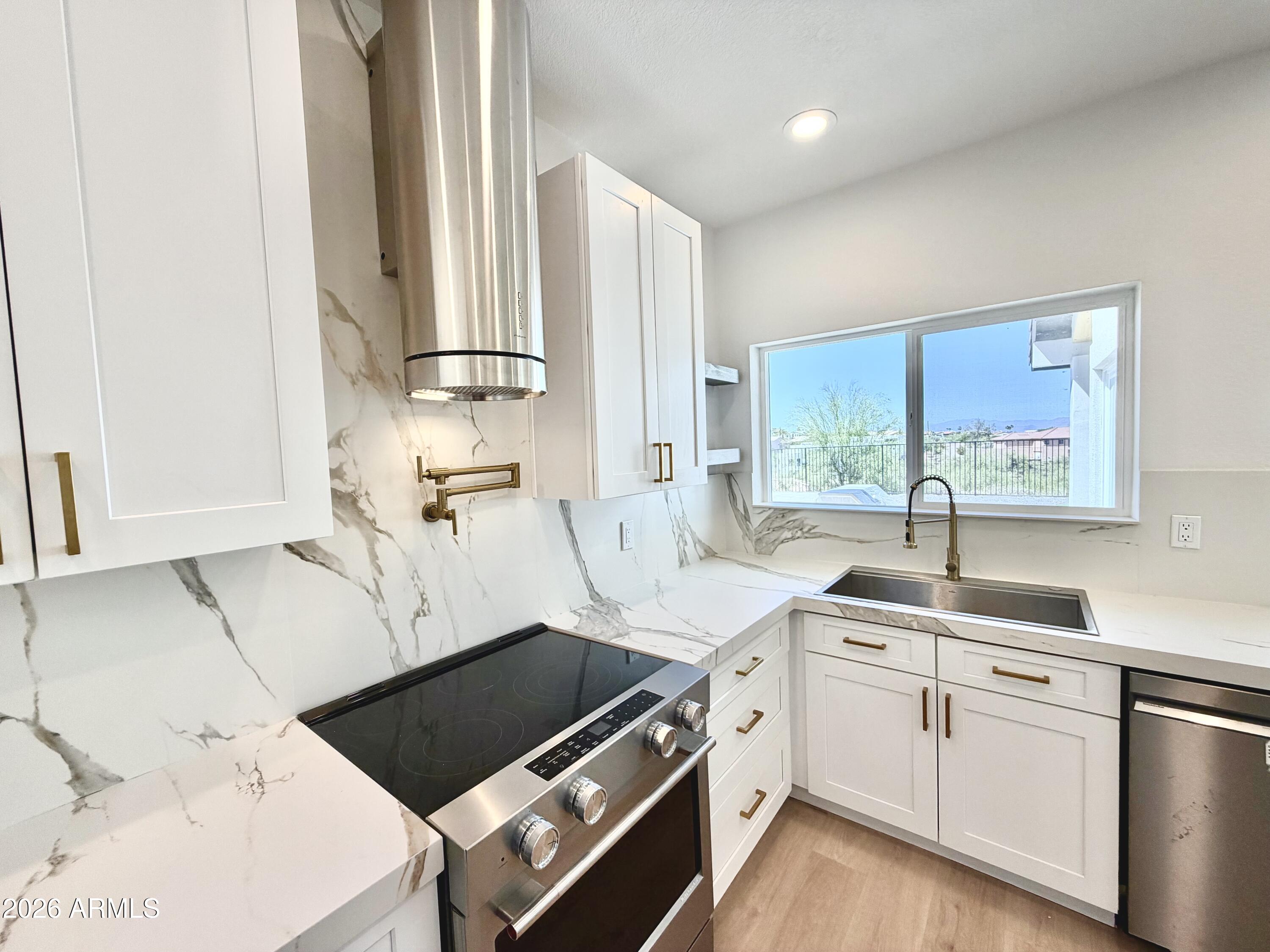 FOUNTAIN HILLS AZ FP 604C BLK 239 REPLAT - Residential