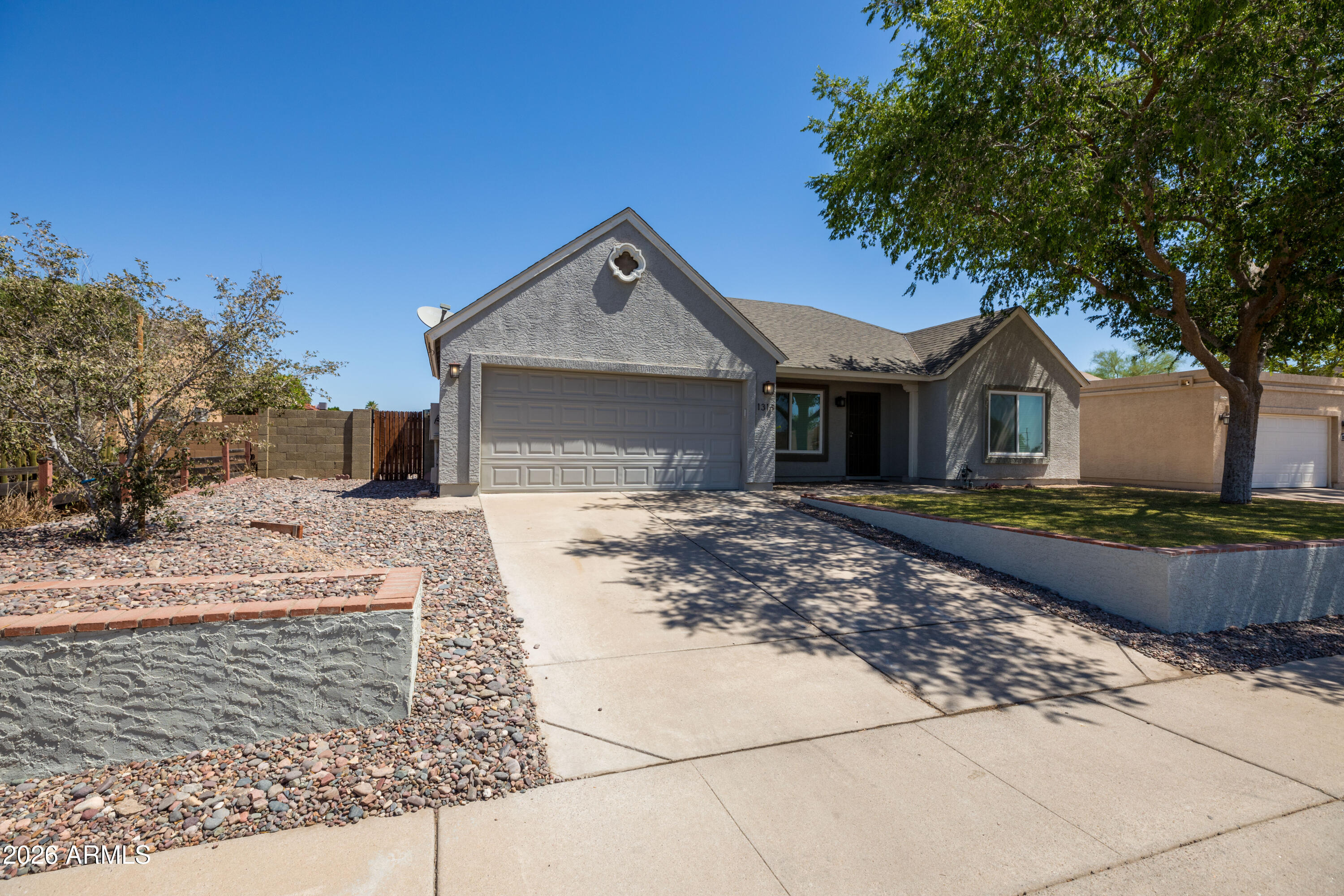 1314 E TOPEKA Drive