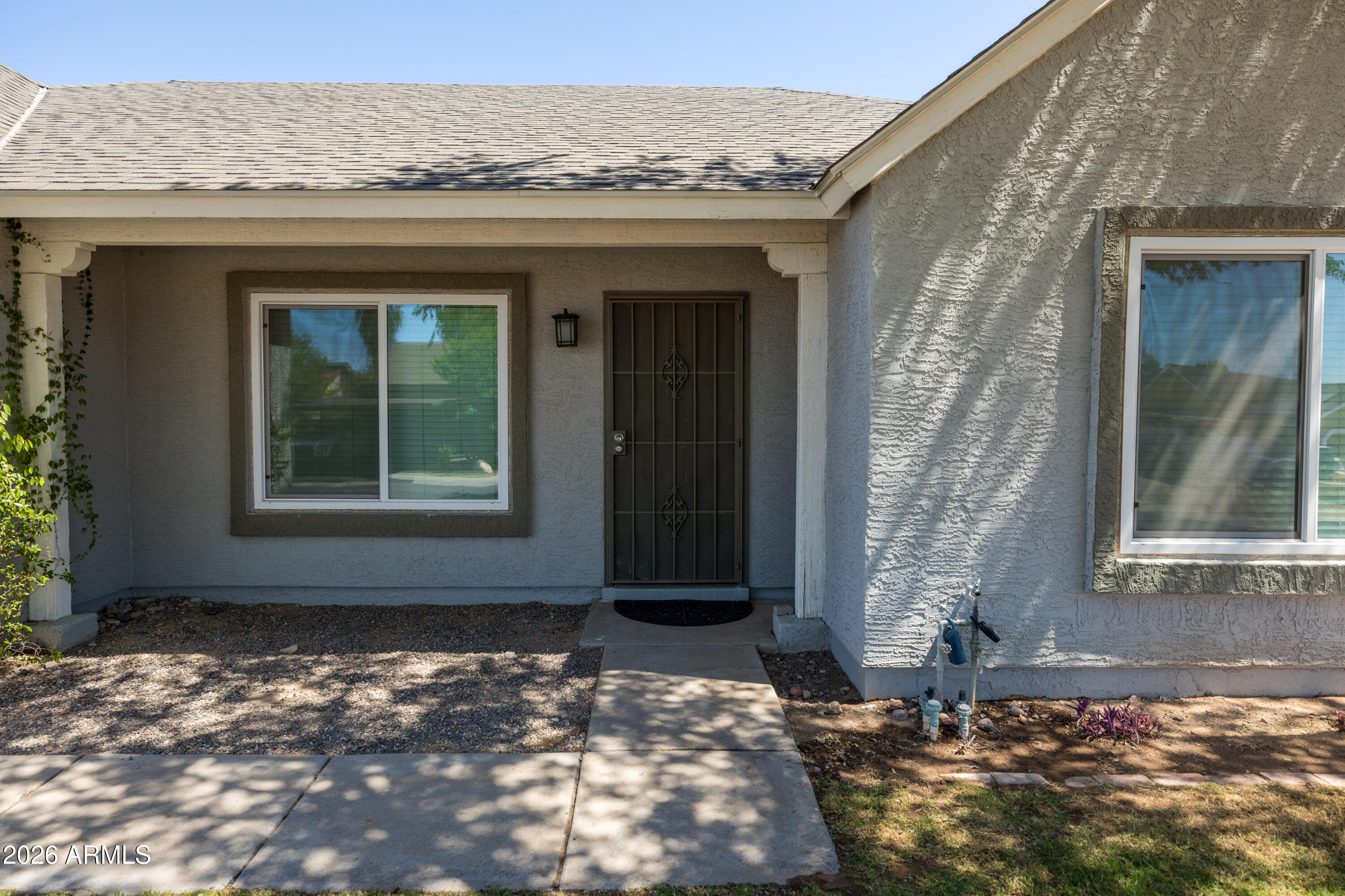 1314 E TOPEKA Drive
