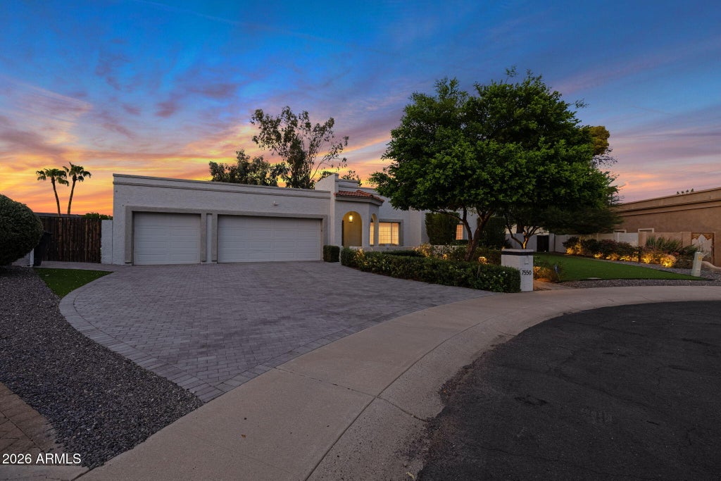 Photo of 7550 E Corrine Road, Scottsdale, AZ 85260 (MLS # 7079253)