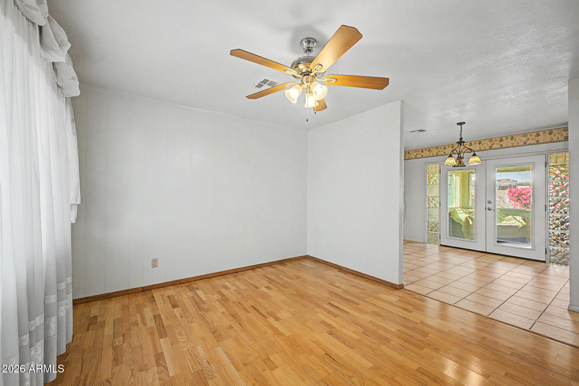 8930 W MONTECITO Avenue