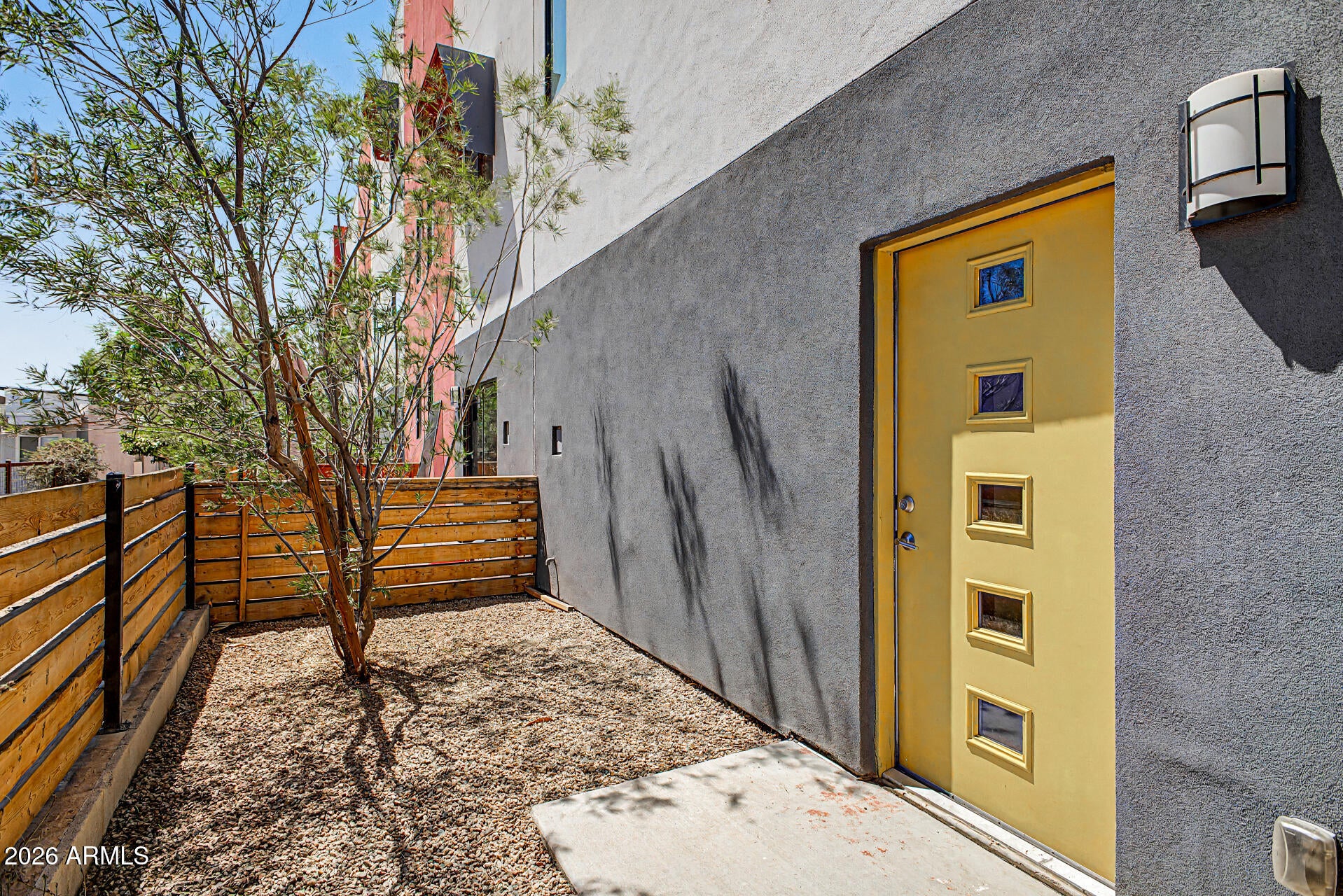 1617 W COLTER Street 20