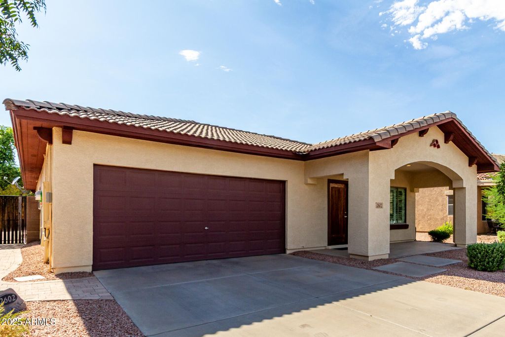 Photo of 2602 S Nielson Street, Gilbert, AZ 85295 (MLS # 6909301)