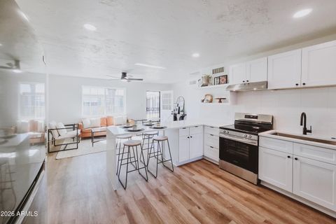 861 N REVERE -- E Mesa AZ 85201