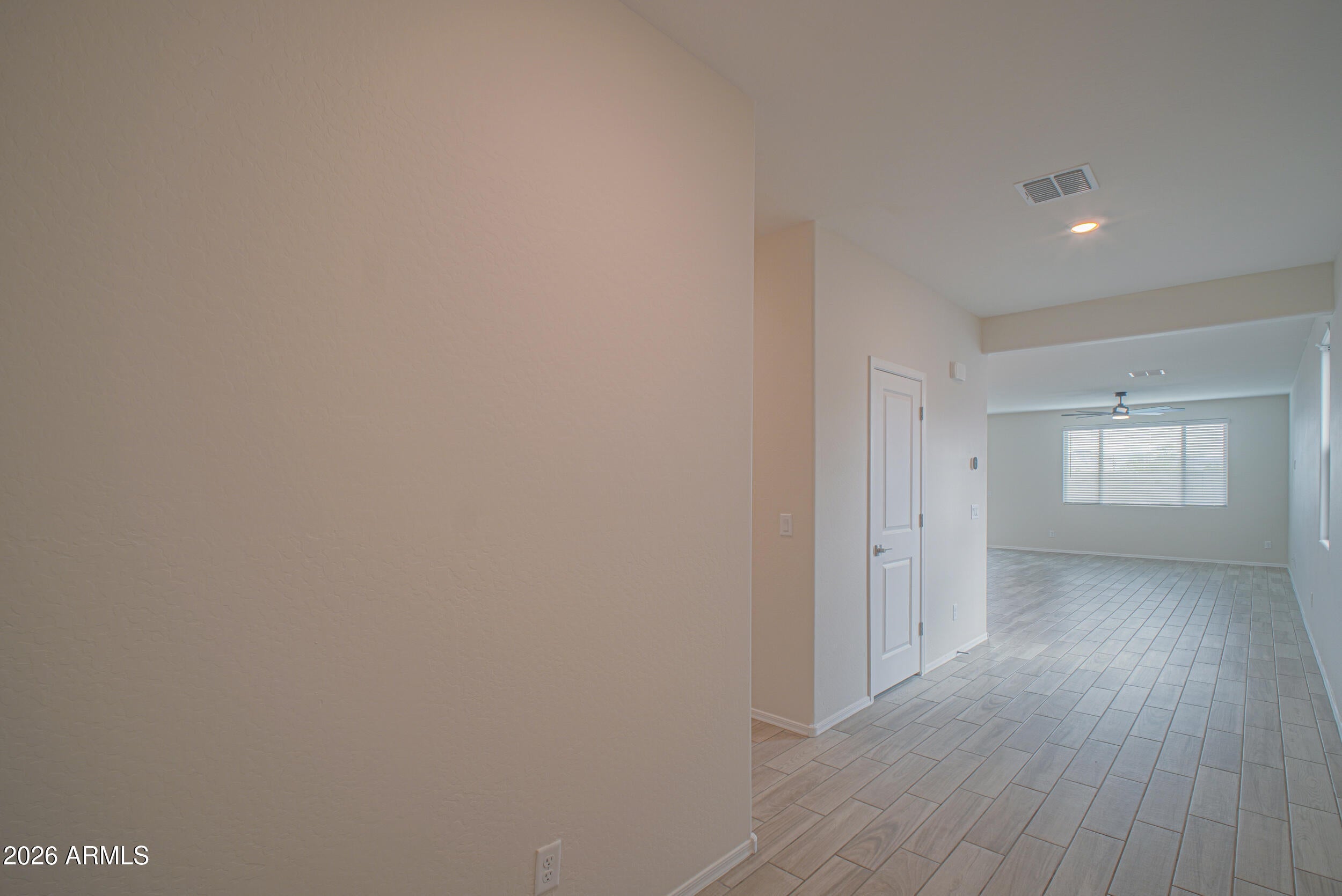 48171 N La Soledad --