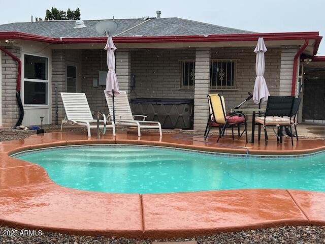 KINGS MANOR - Residential