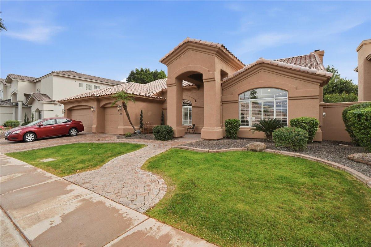 1909 E Coral Tree Drive