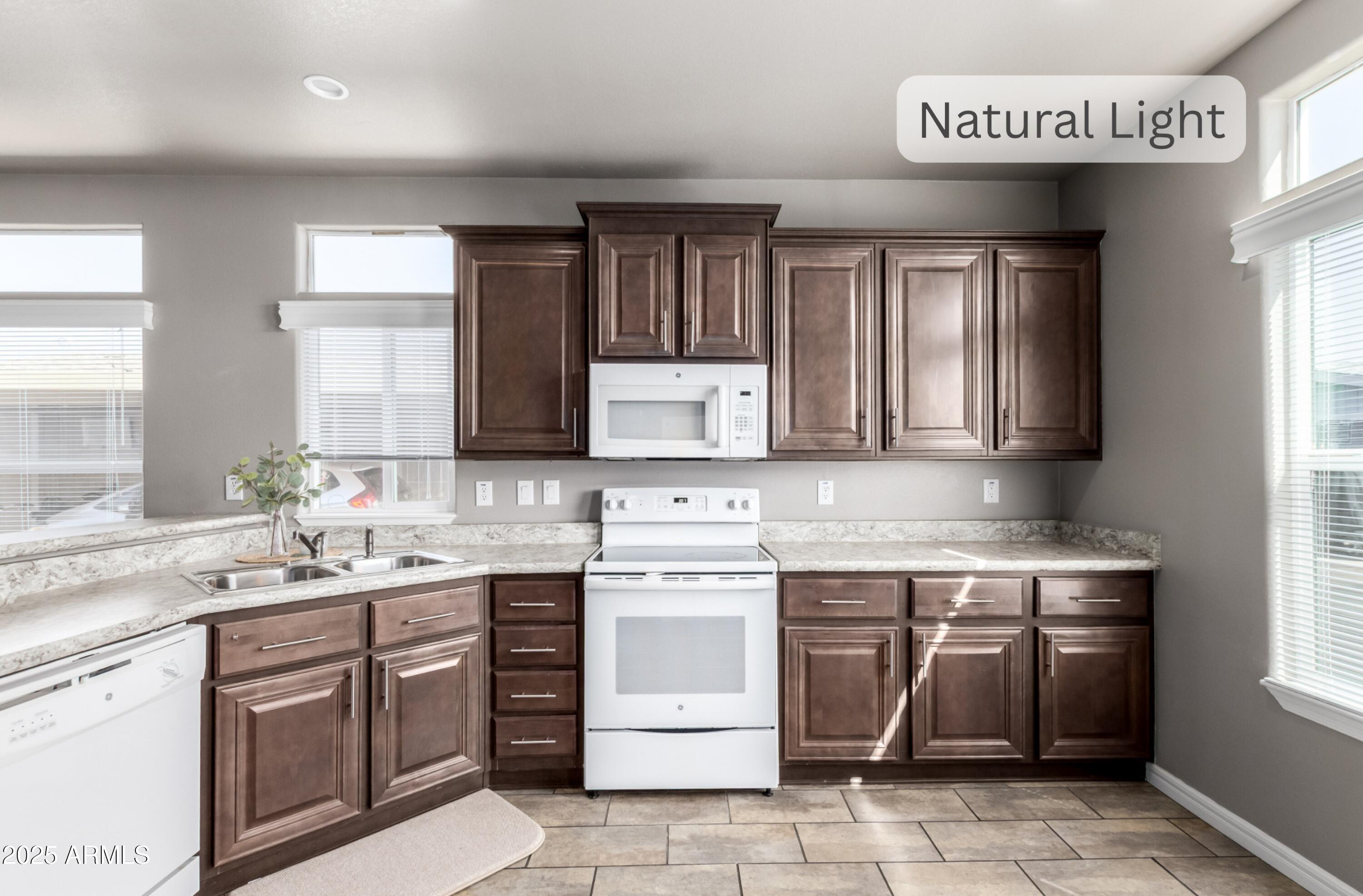 650 N Hawes Road 3622