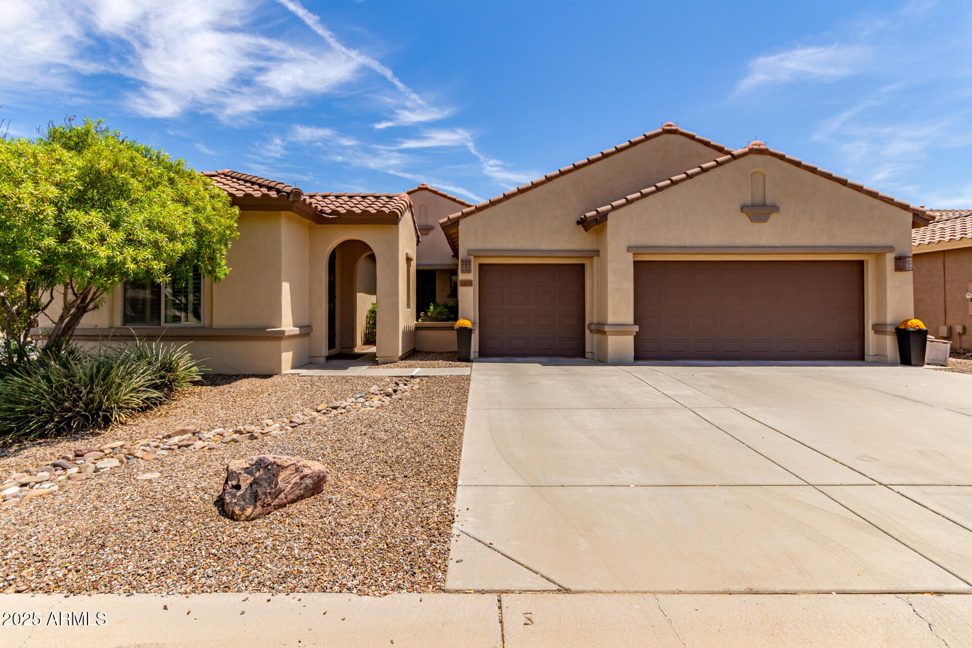 5171 N BLYTHE Court