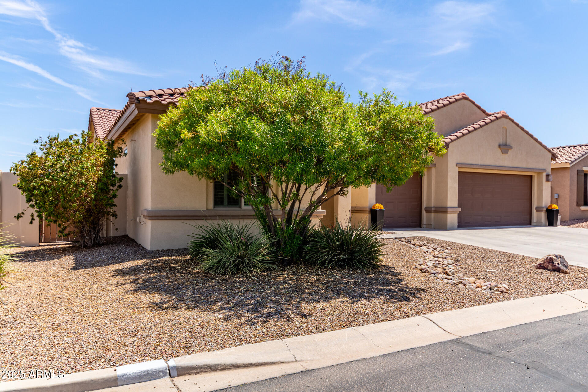 5171 N BLYTHE Court