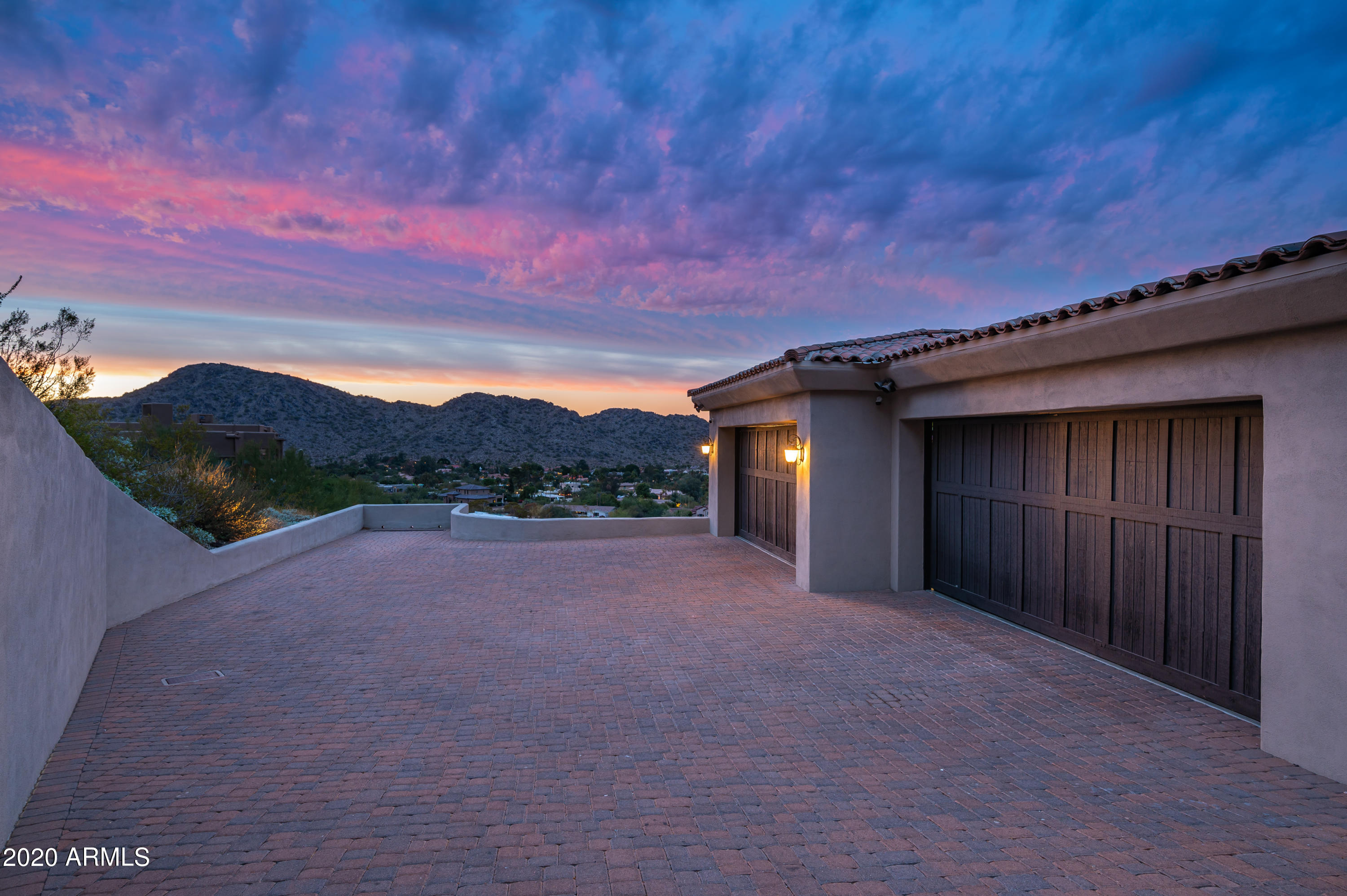 SUNSET HILLS - Residential