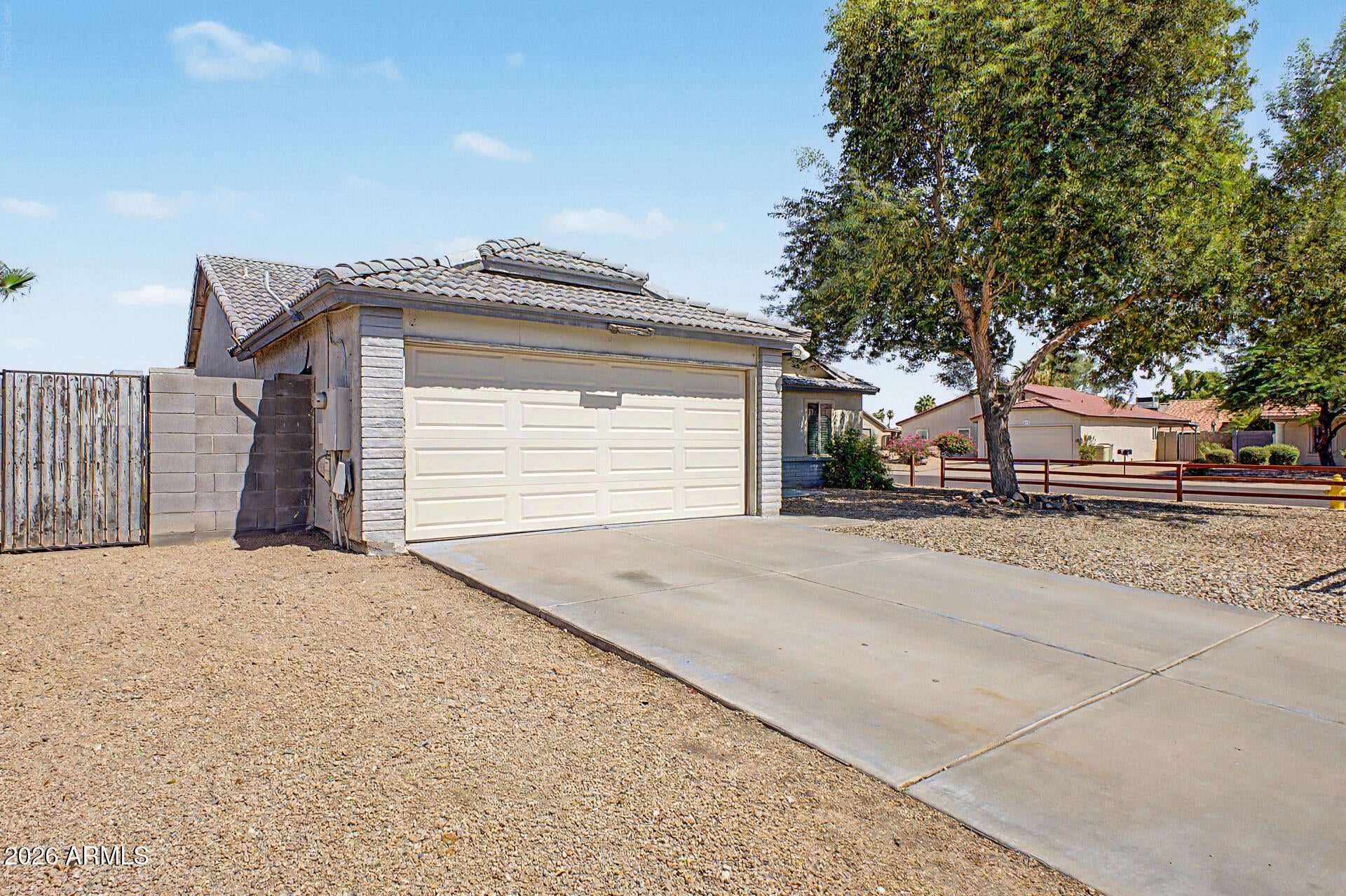 10005 N 64TH Avenue