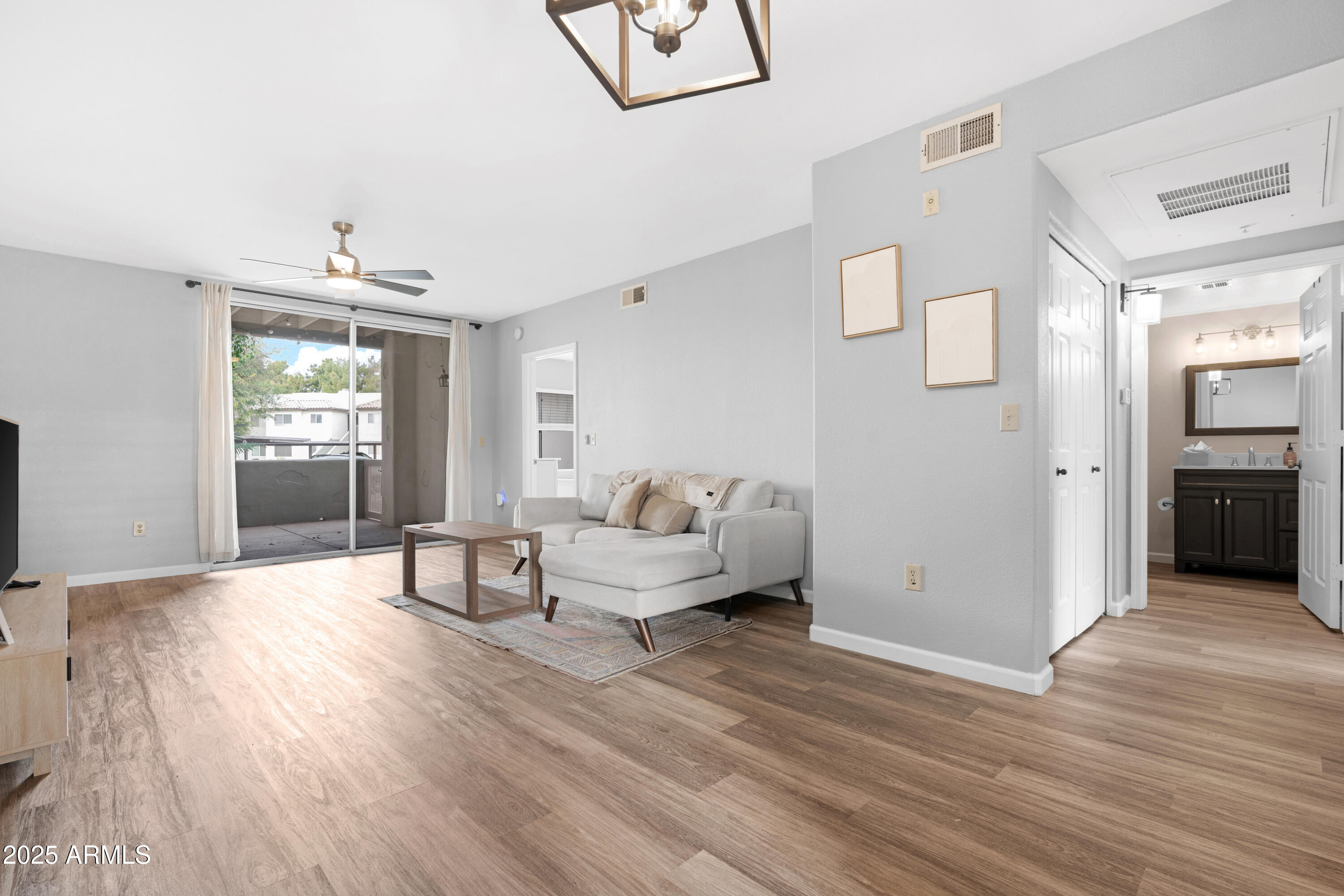1825 W RAY Road 1148