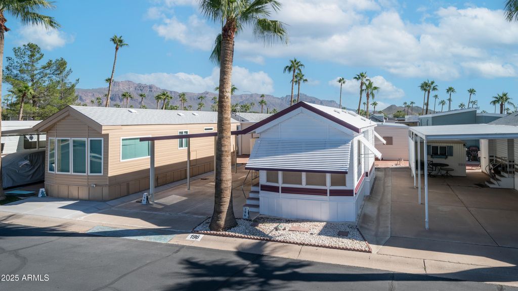 Photo of 196 Mineshaft Drive, Apache Junction, AZ 85119 (MLS # 6940492)