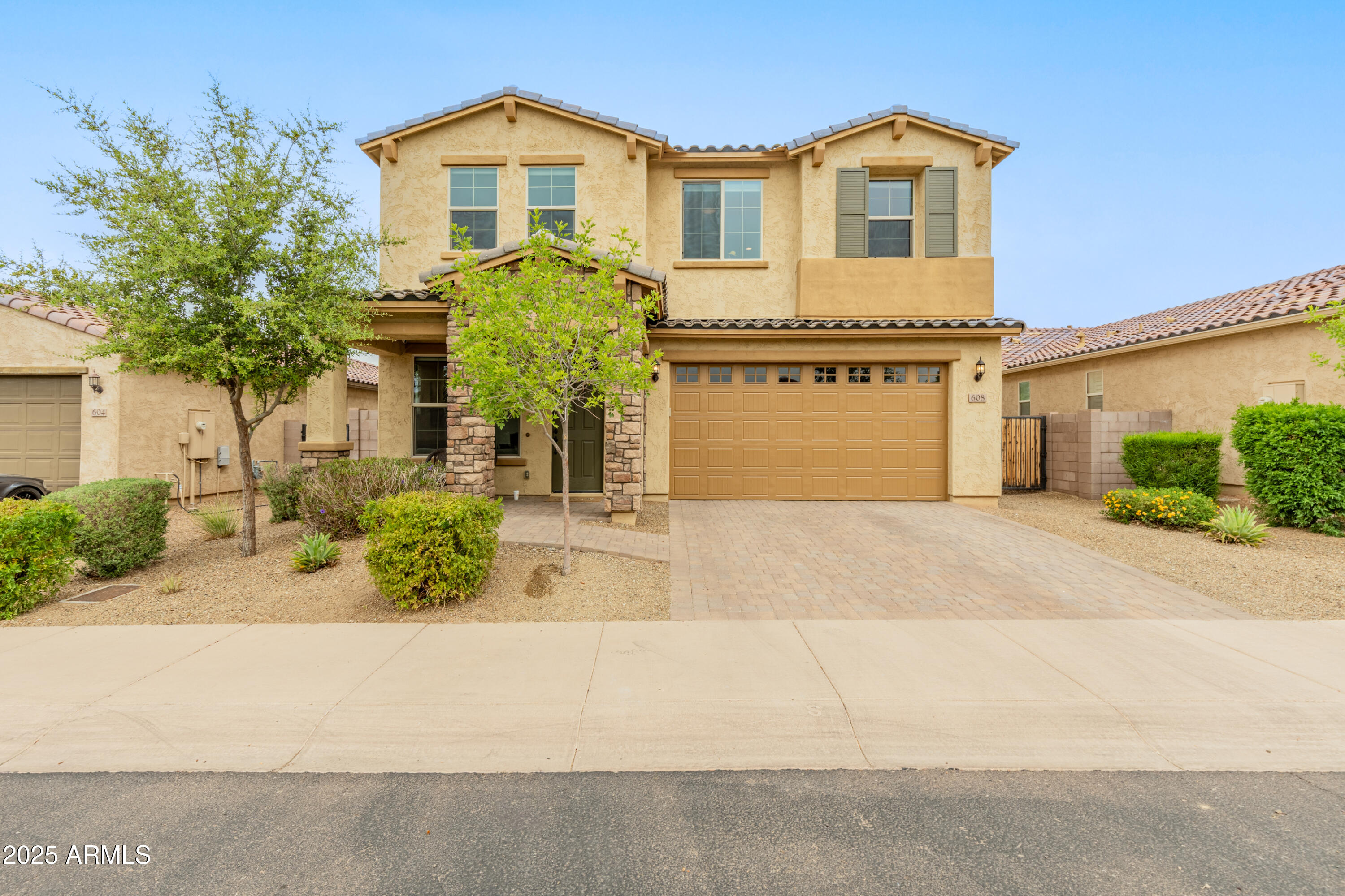 608 E PASARO Drive