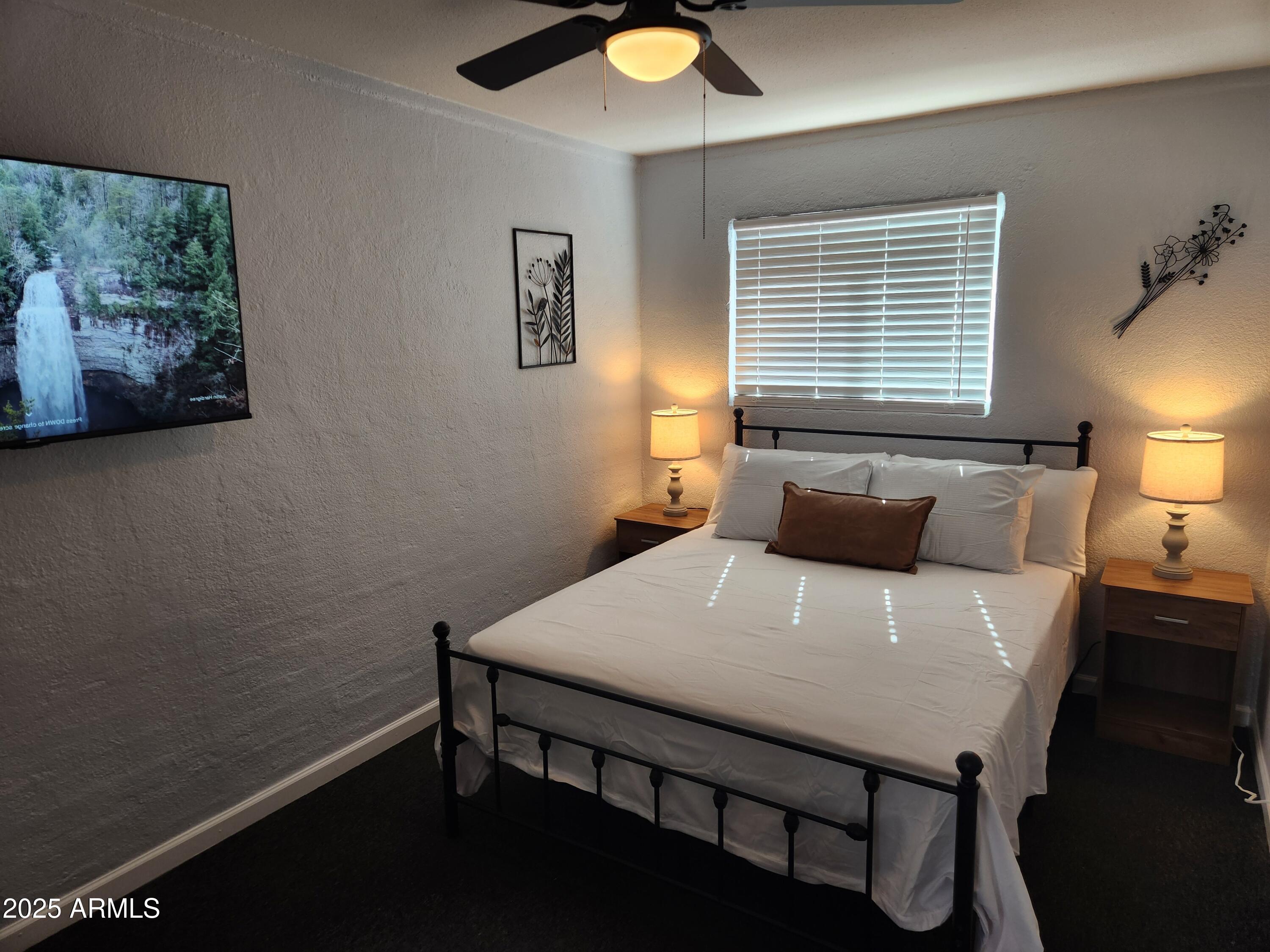 299 S OREGON Street 4