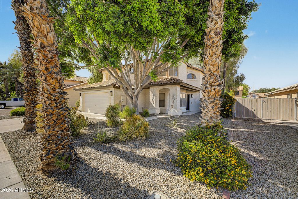 Photo of 1892 W Wildhorse Drive, Chandler, AZ 85286 (MLS # 7009456)