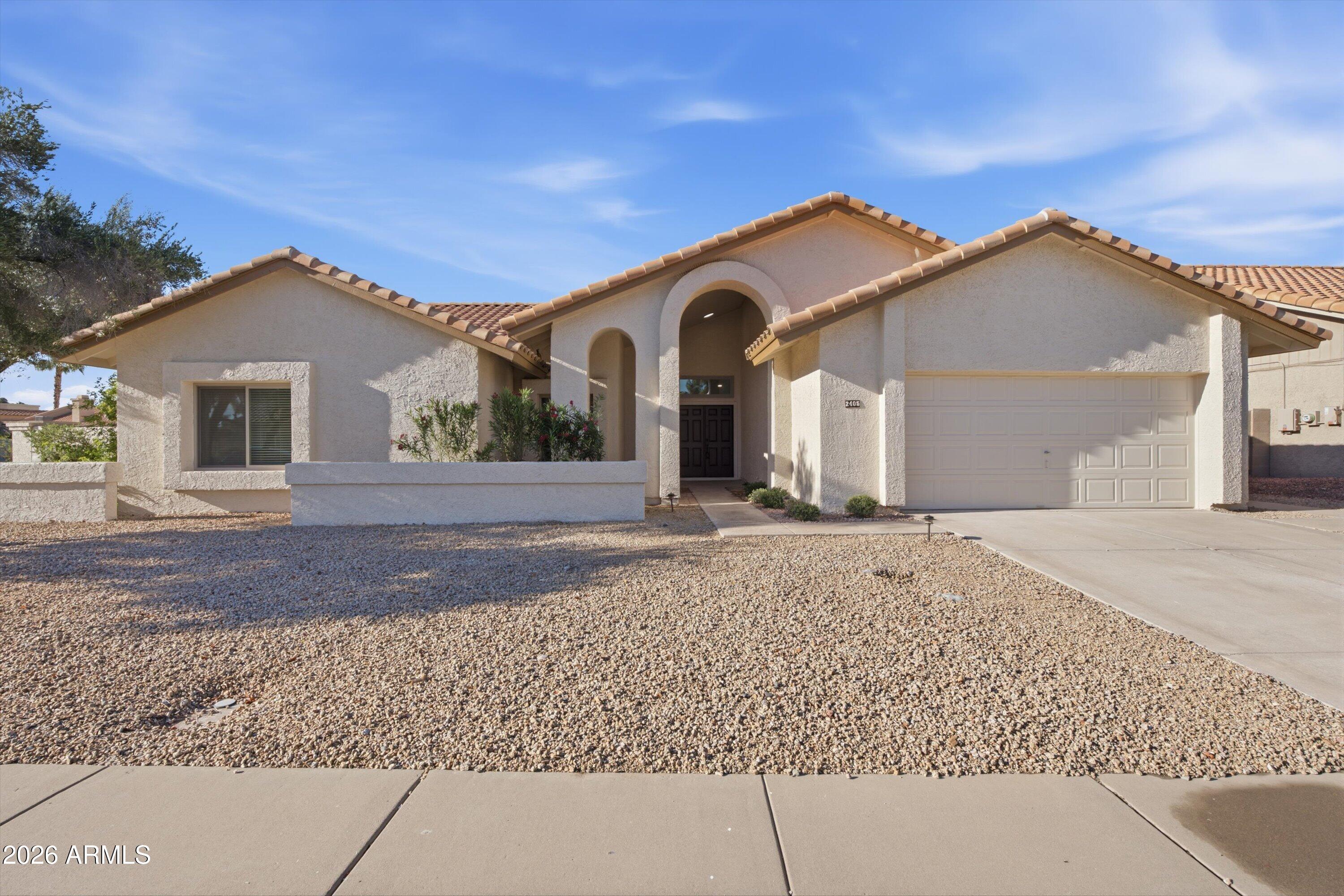 2405 W GREGG Drive