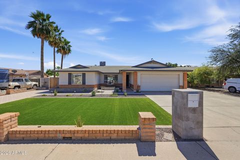 2109 W ORAIBI Drive Phoenix AZ 85027