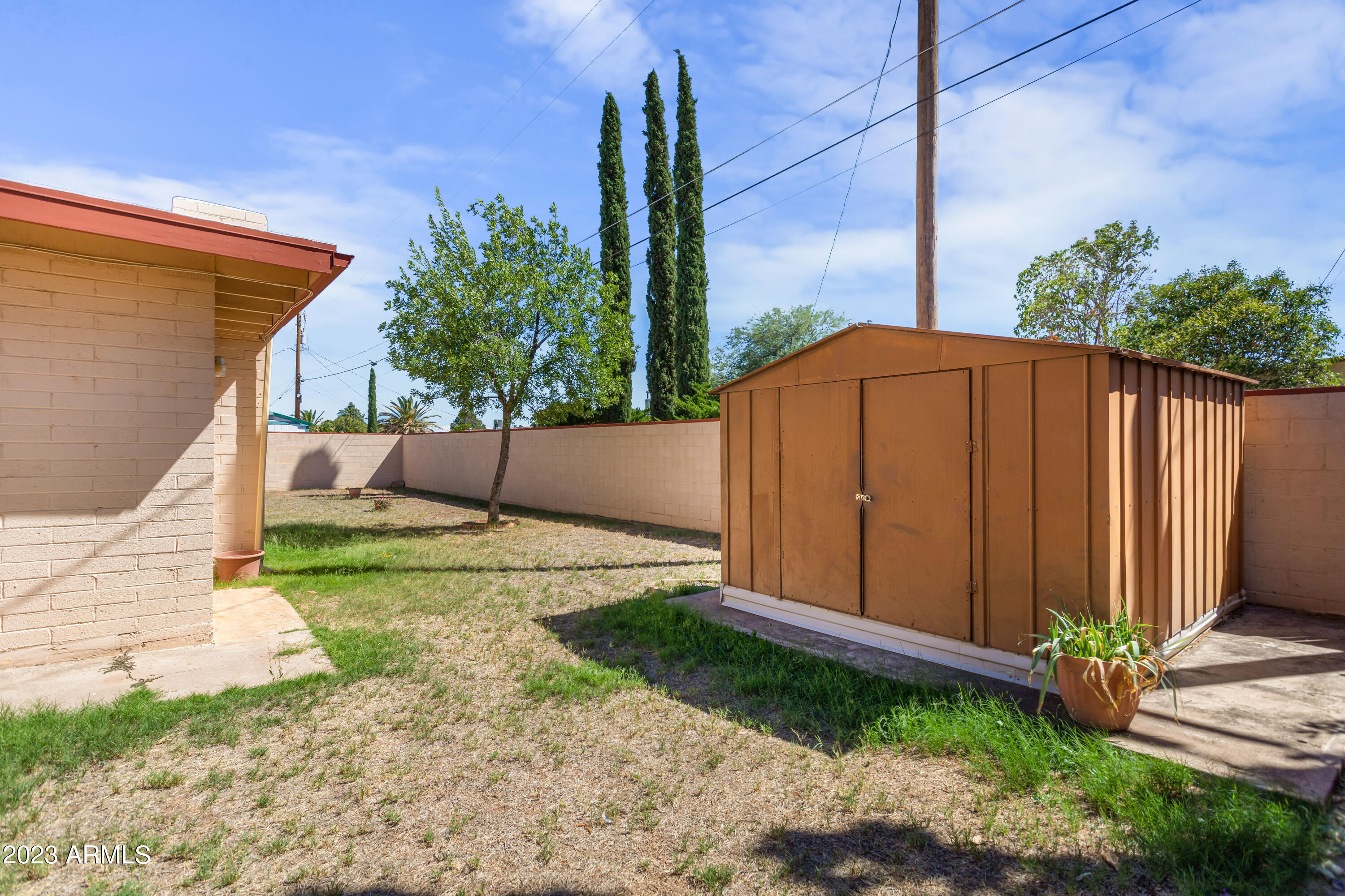 VILLAGE MEADOWS - Residential