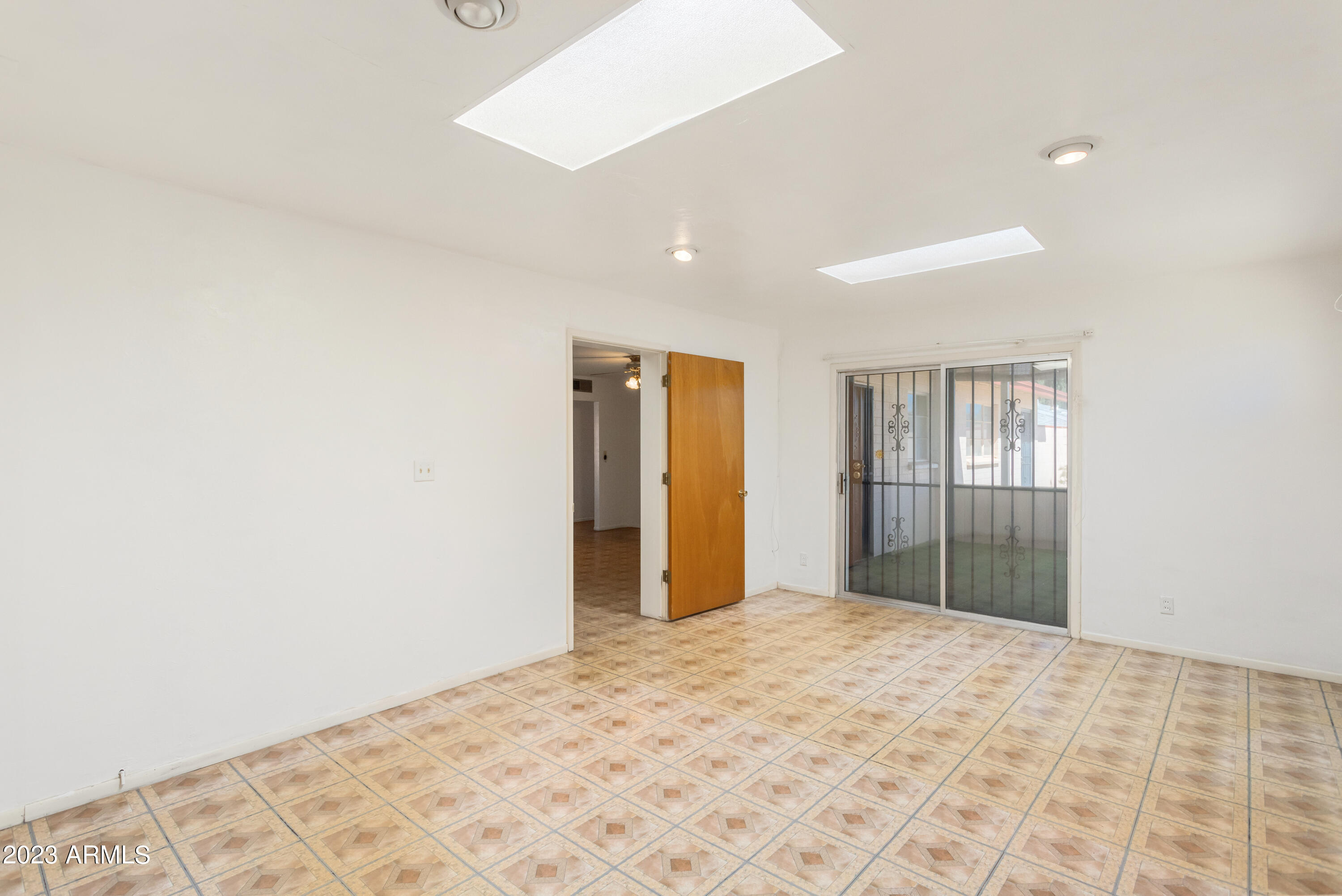 VILLAGE MEADOWS - Residential