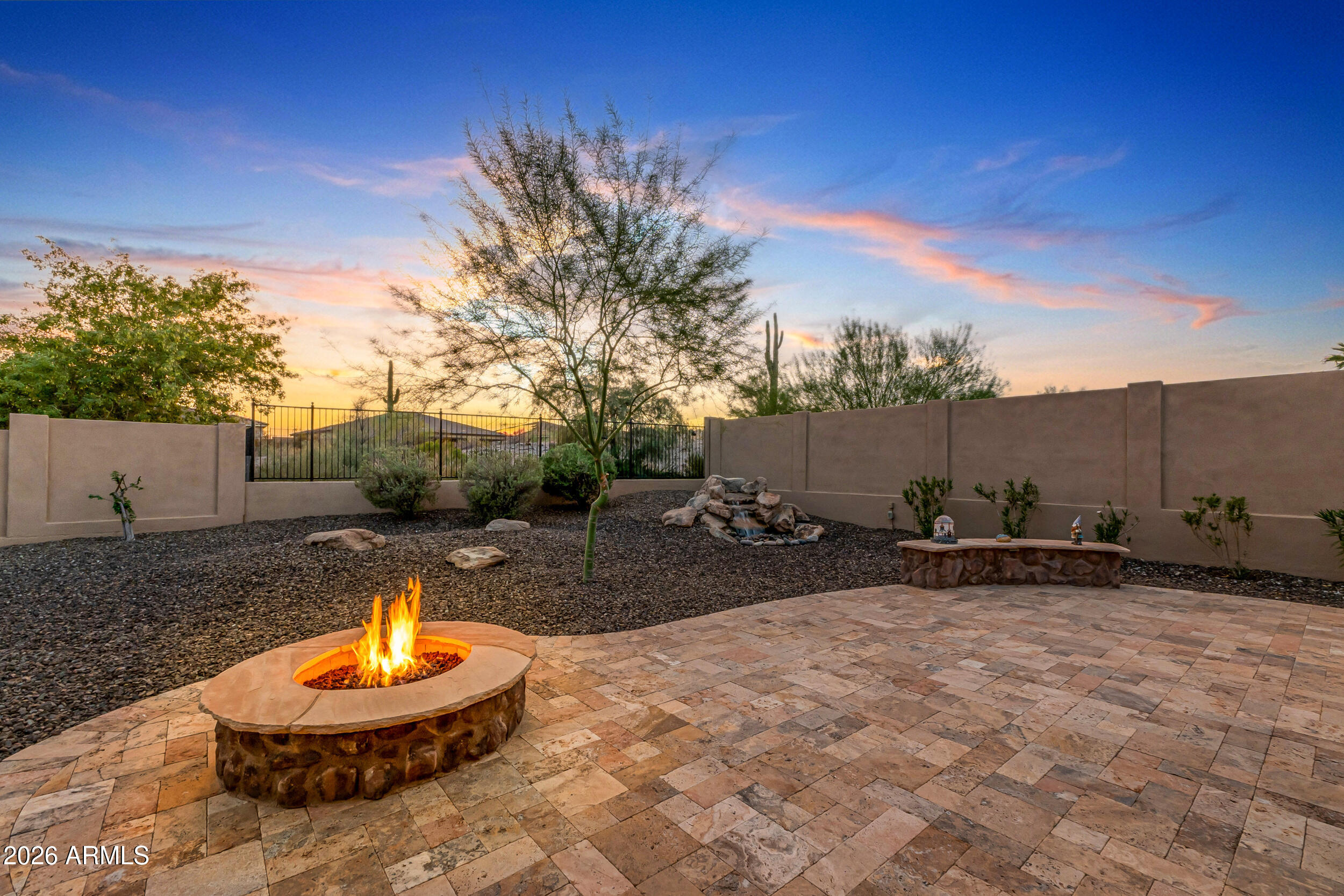 18245 W THISTLE LANDING Drive