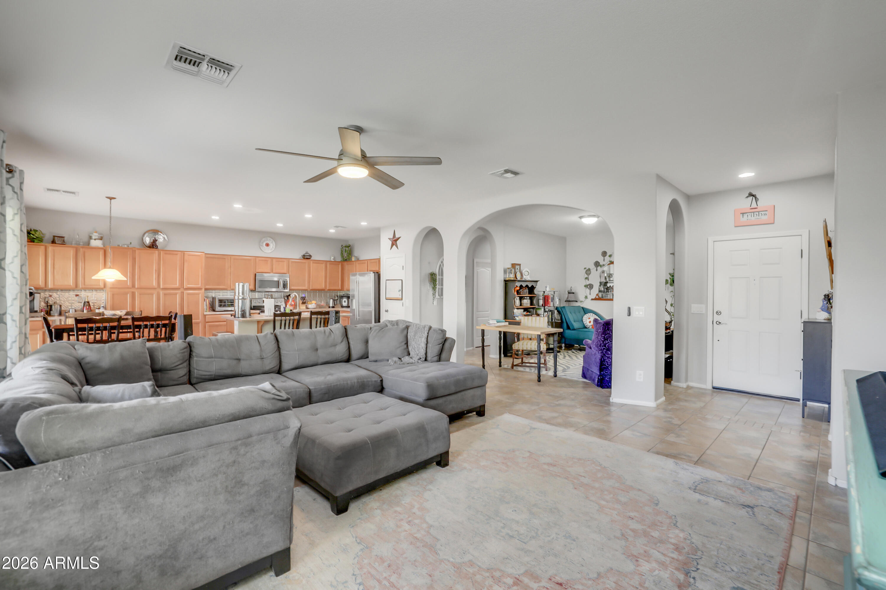 3736 E THAMES Circle