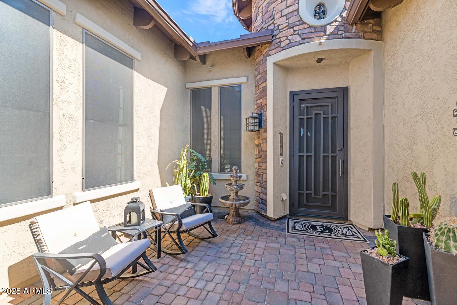 2352 N ESTATES Circle