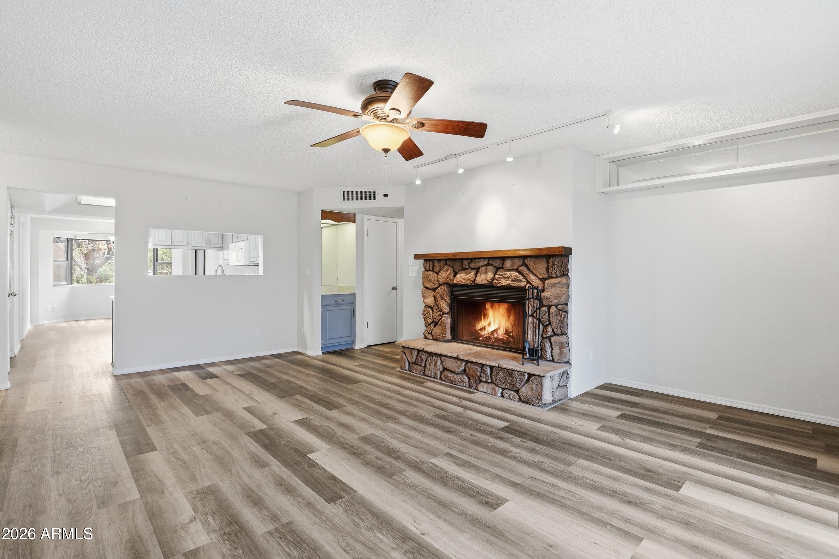 609 N Ponderosa Circle A