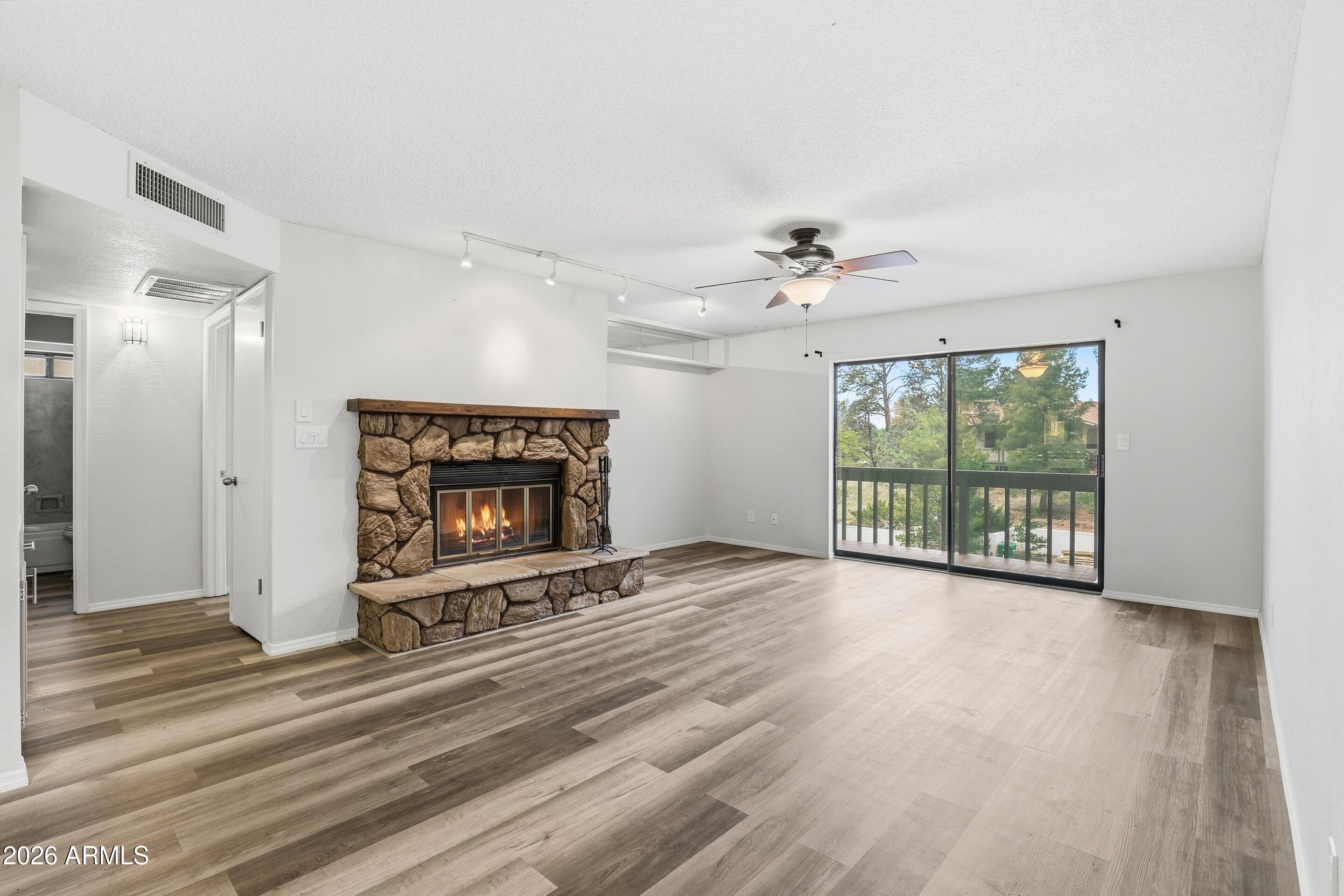 609 N Ponderosa Circle A