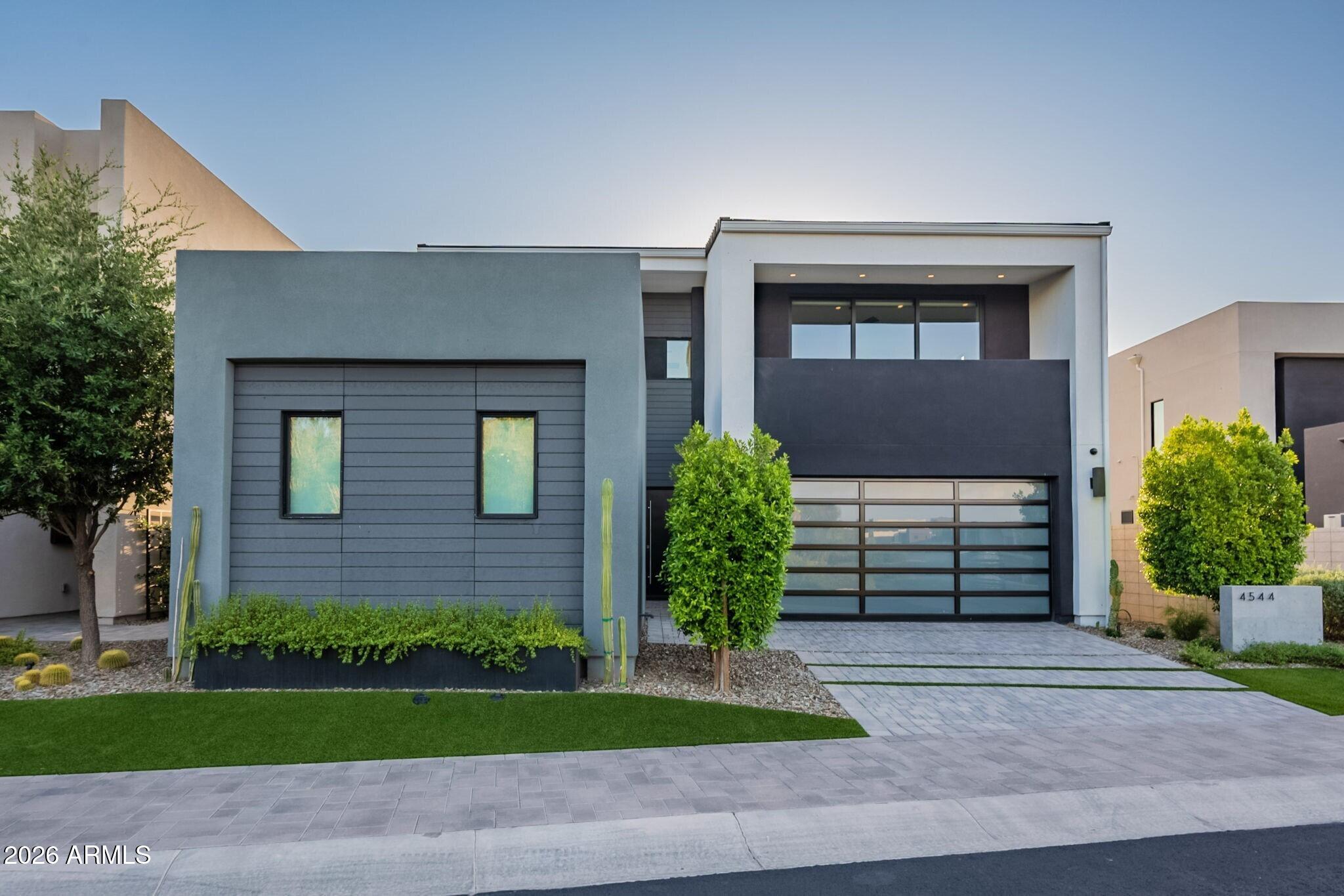 4544 N EVANS Drive