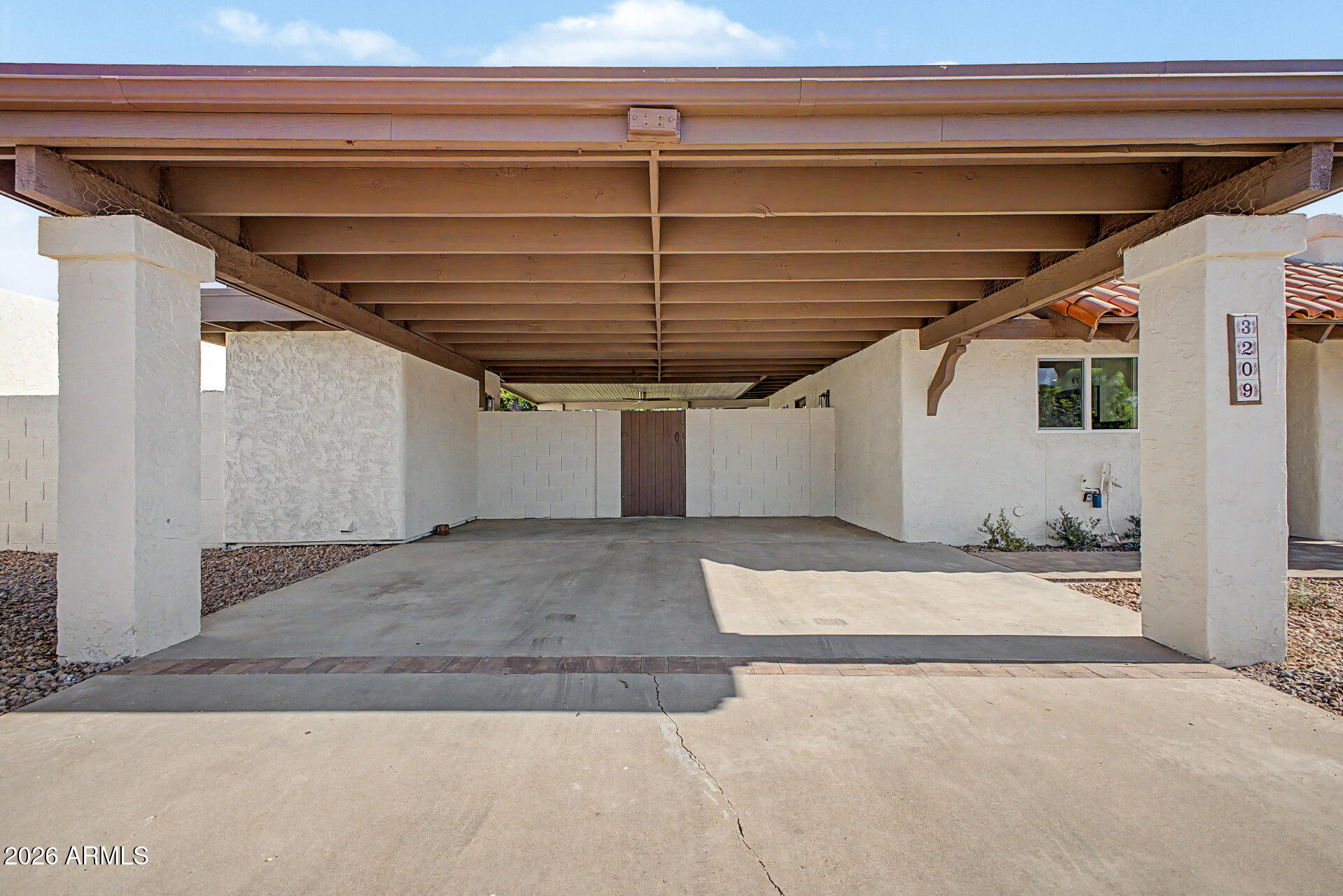 3209 W BECKER Lane