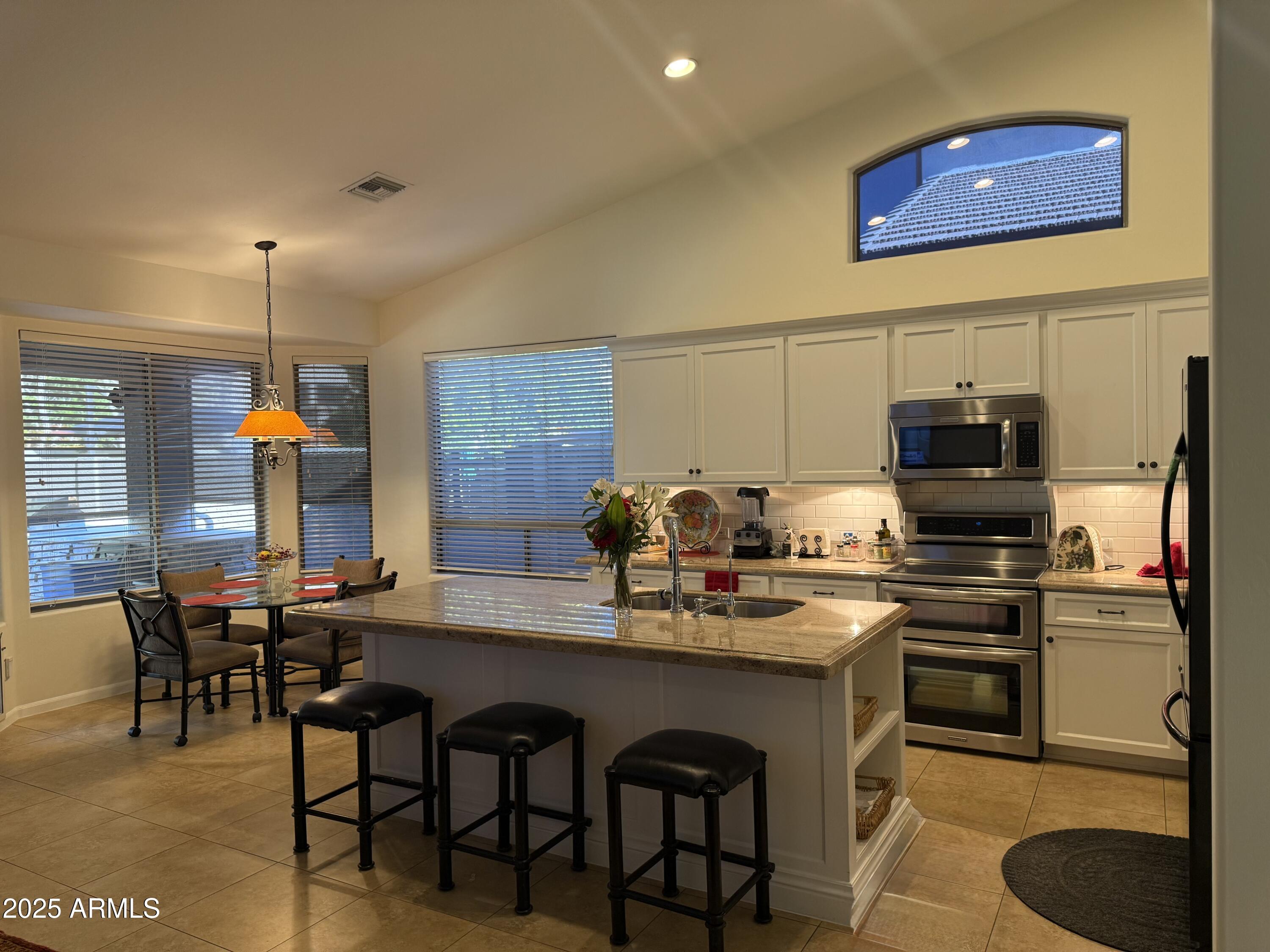 6410 E BETTY ELYSE Lane