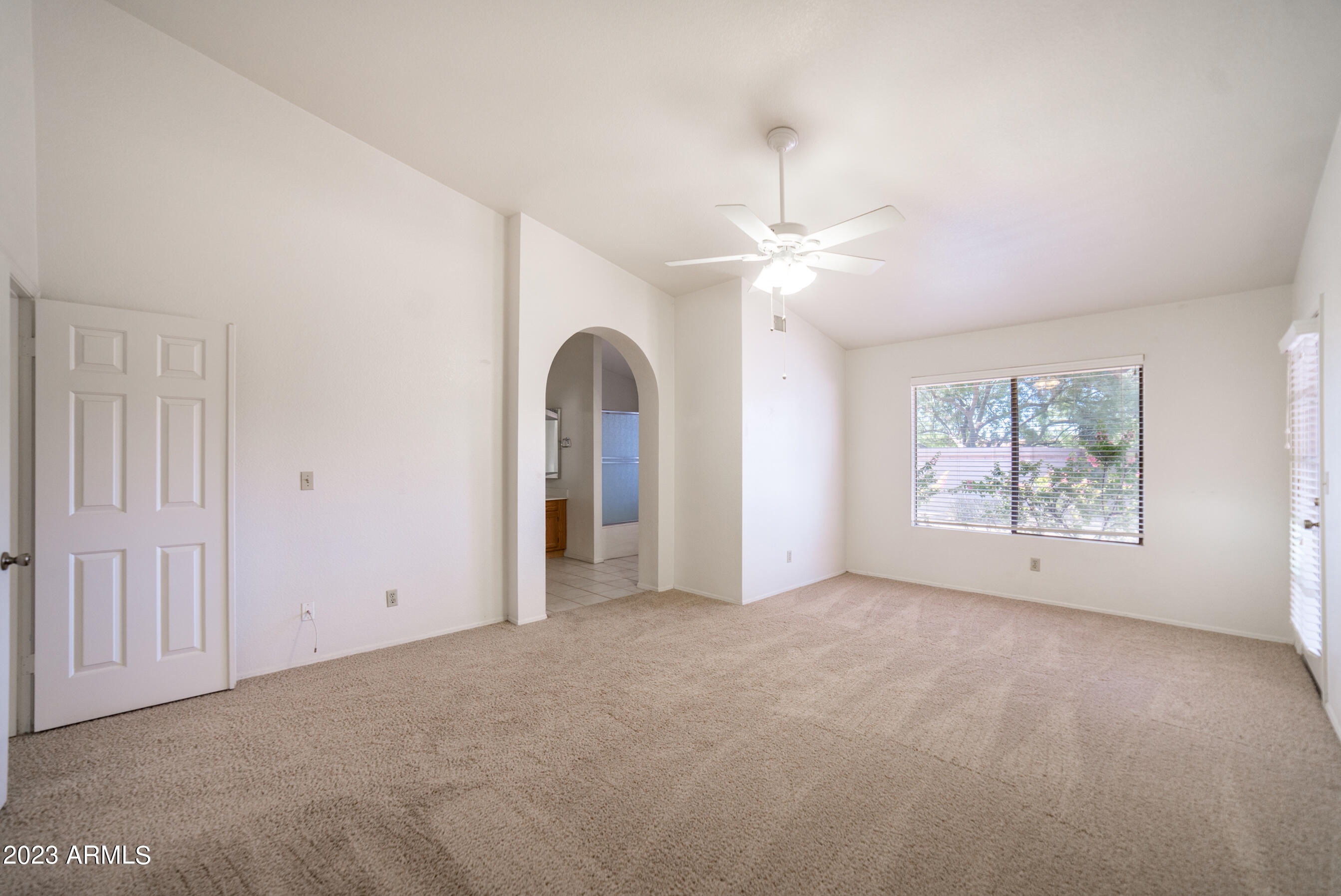 9210 N 104TH Place