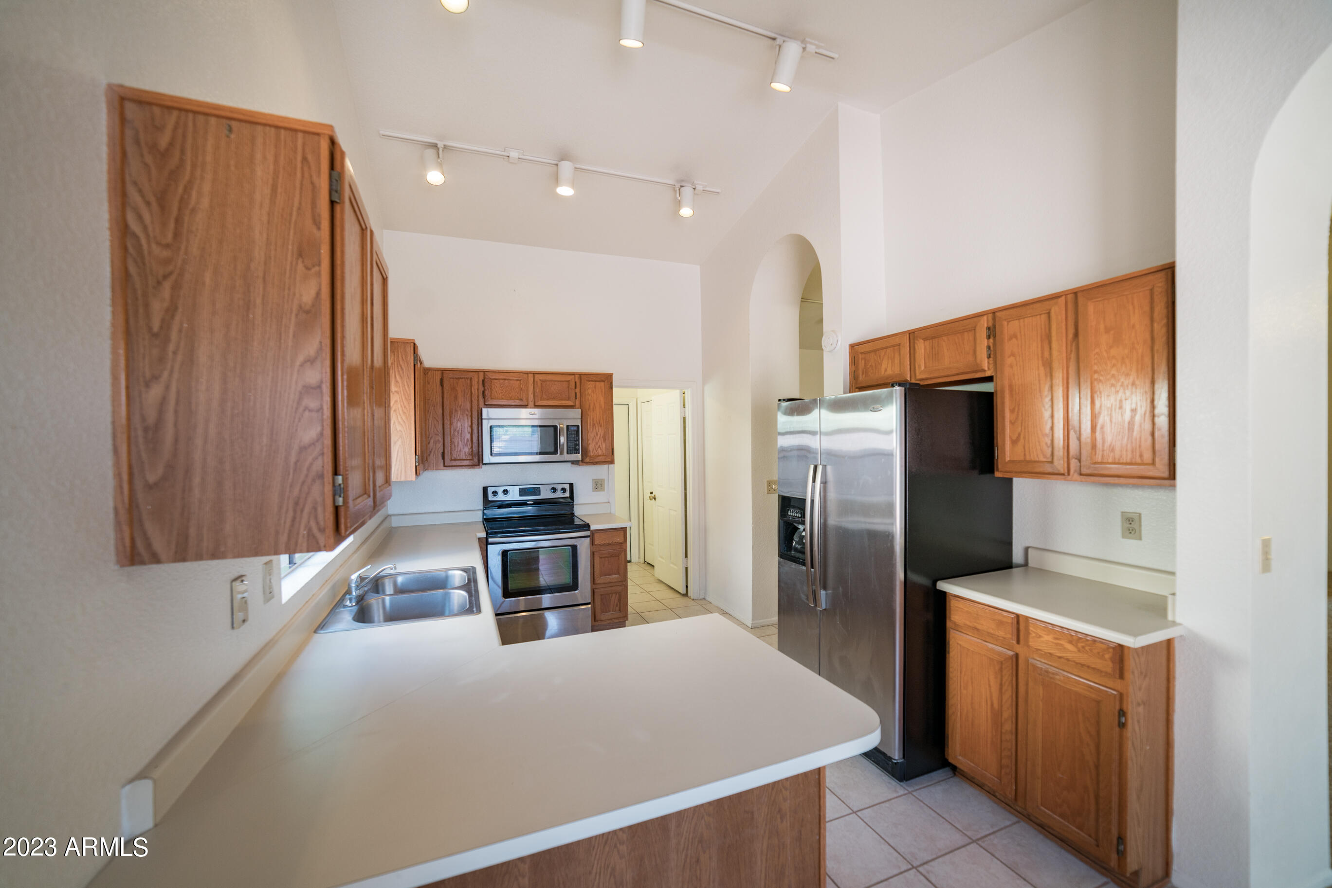 9210 N 104TH Place