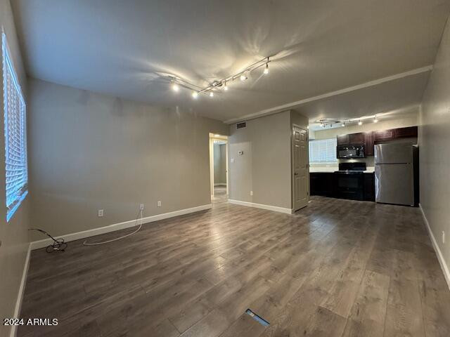 310 W Earll Drive Unit 109