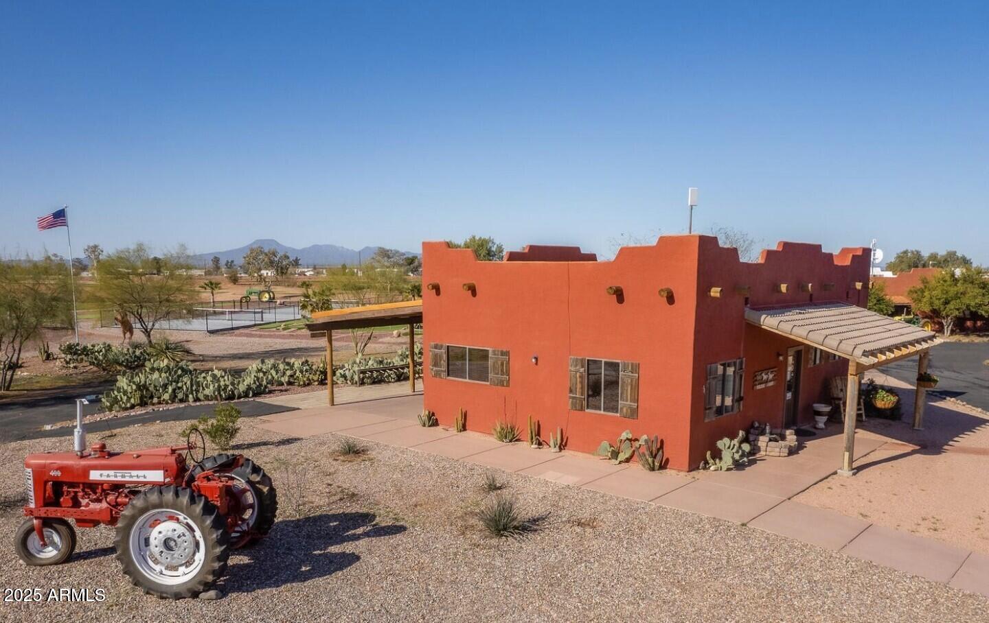 3290 S MONTGOMERY Road 6