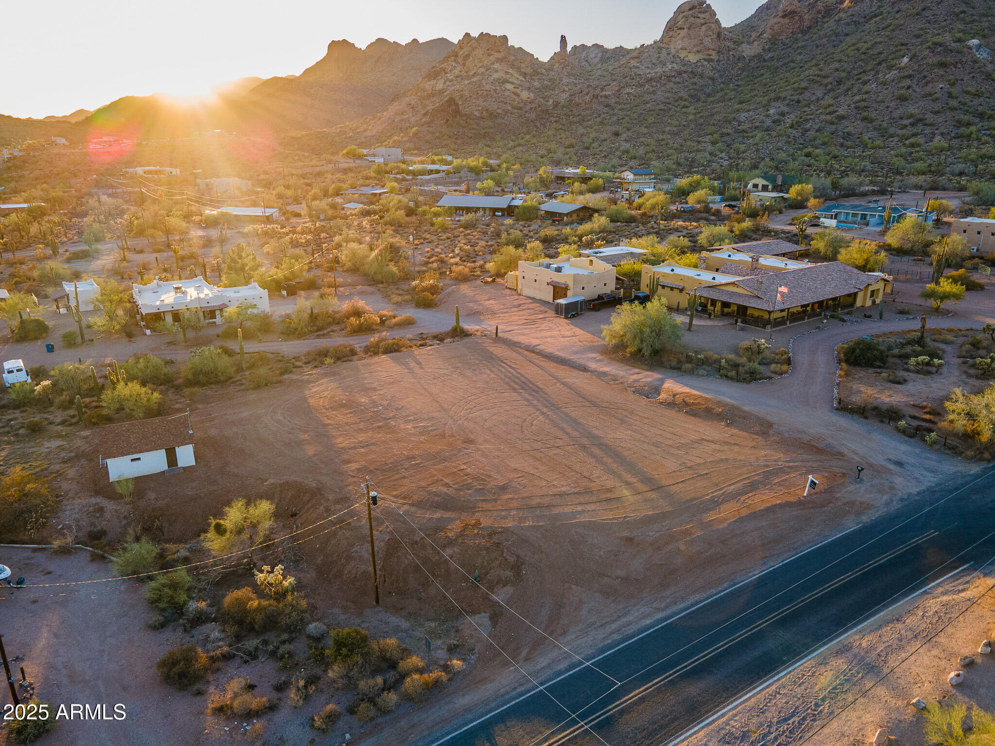 5374 N WOLVERINE PASS Road -