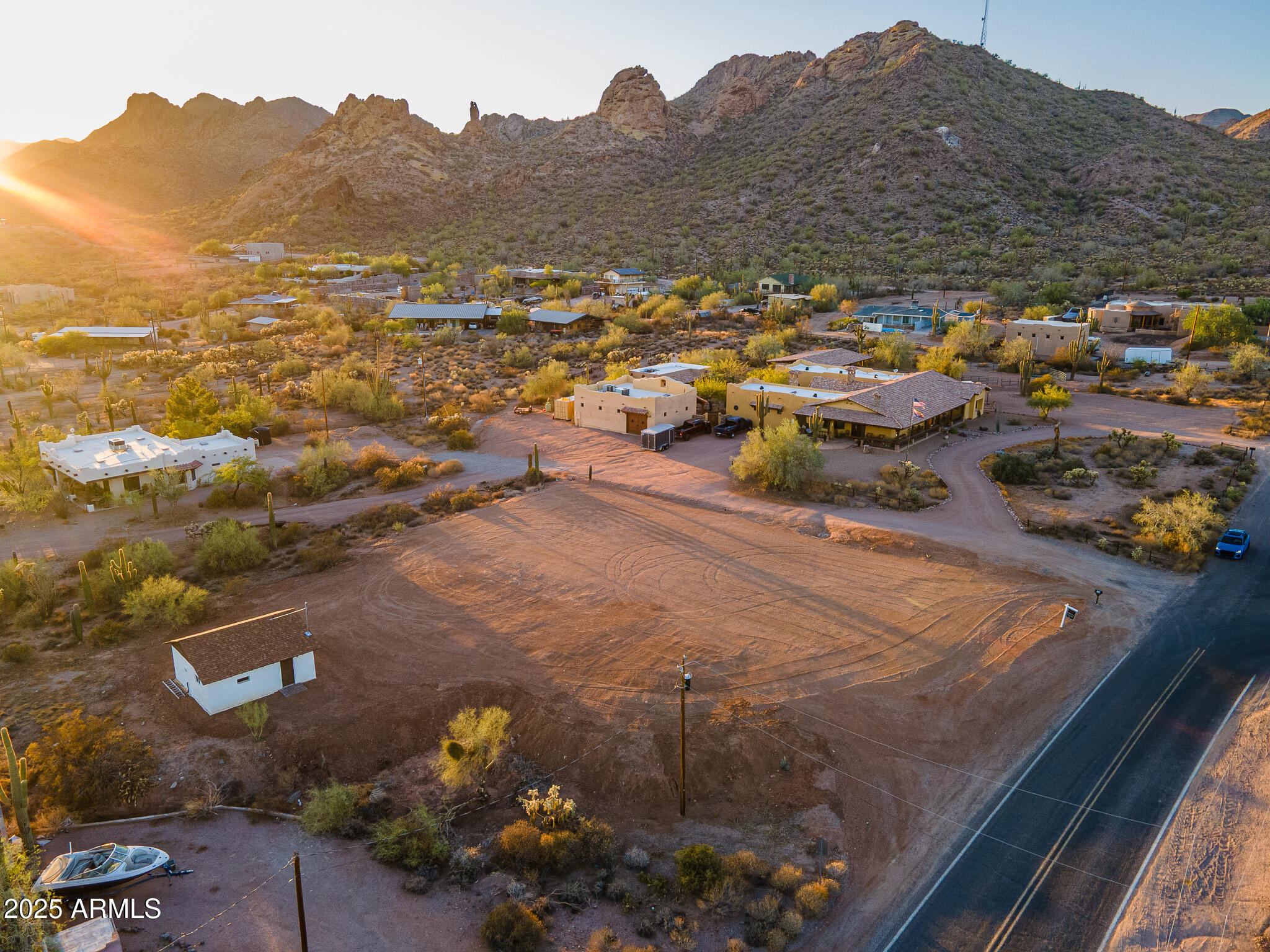 5374 N WOLVERINE PASS Road -