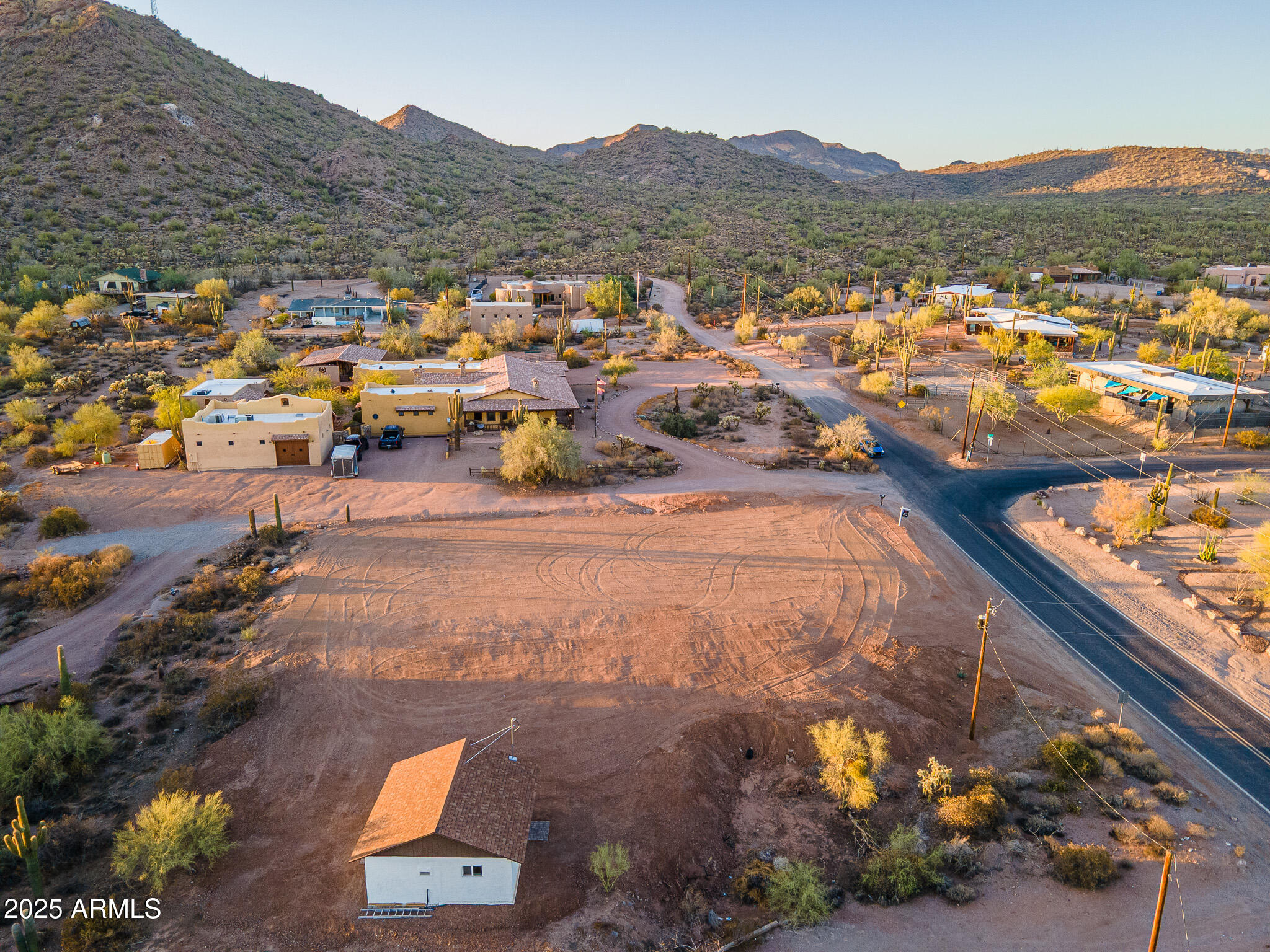 5374 N WOLVERINE PASS Road -