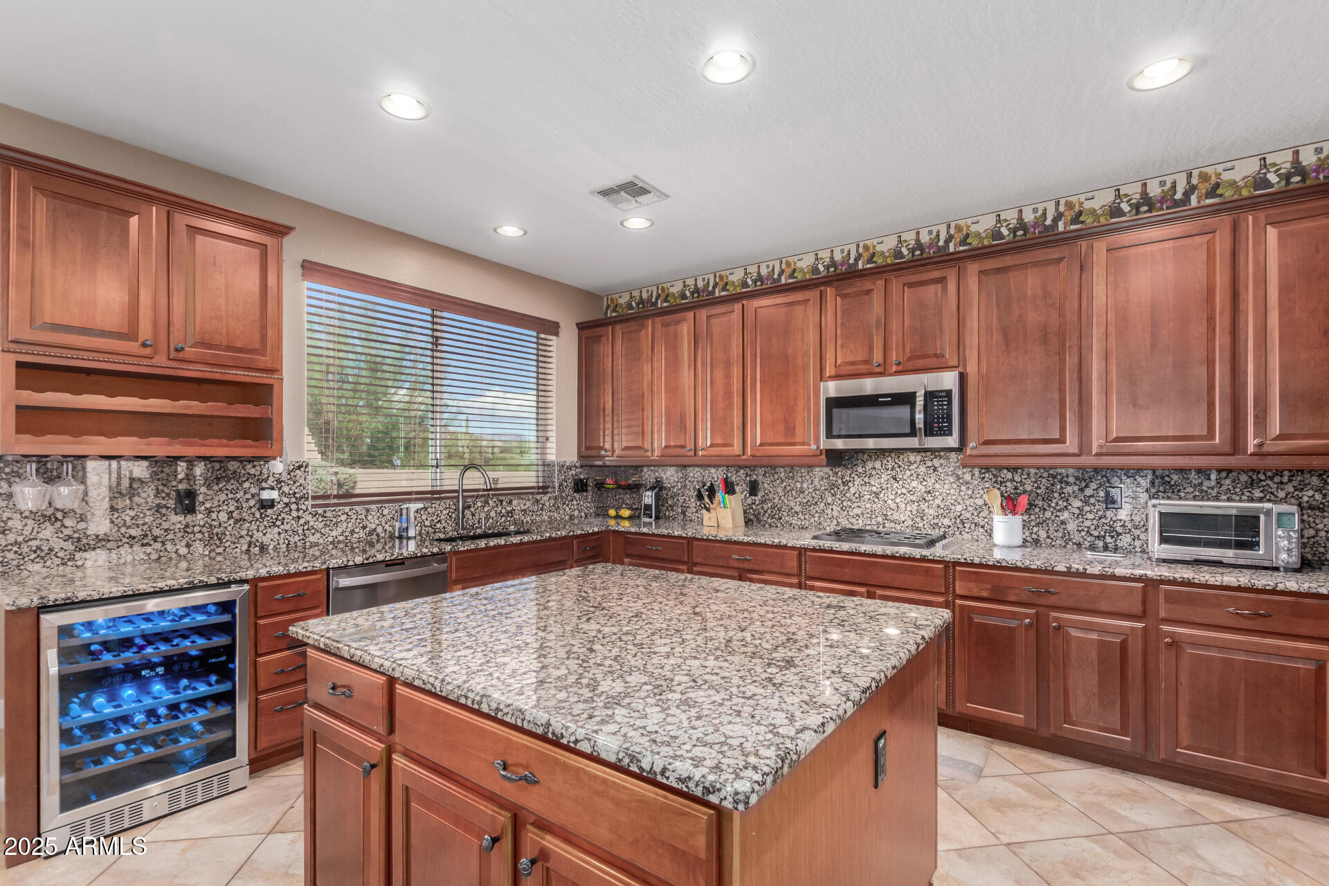 2306 W LONG SHADOW Trail