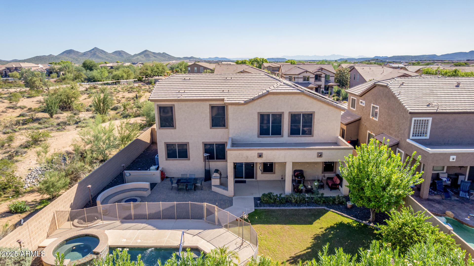 2306 W LONG SHADOW Trail