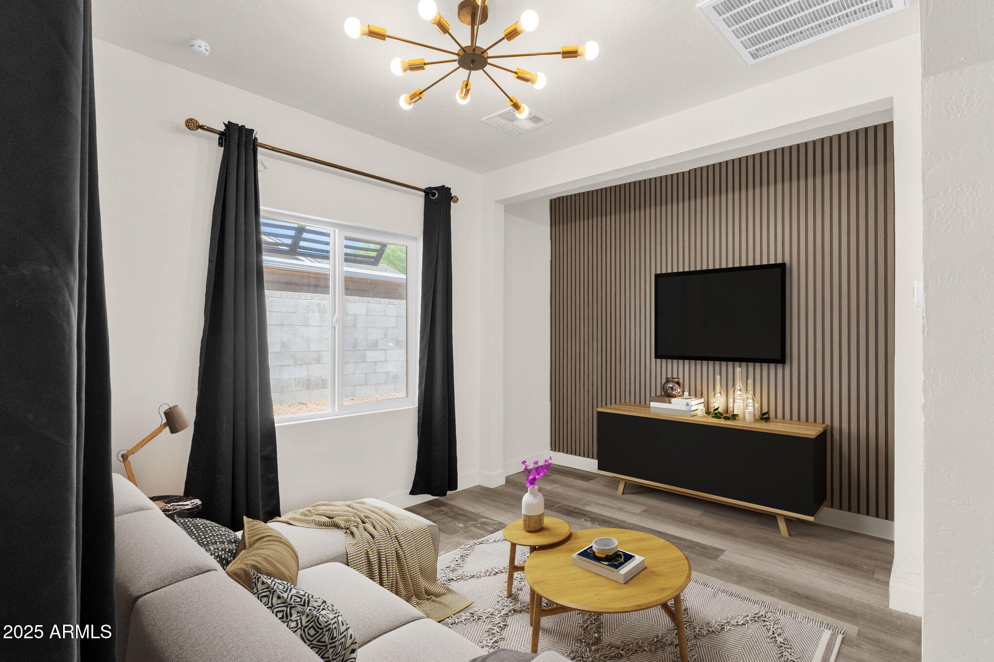 1012 E PIERSON Street