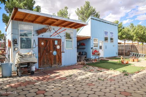 A home in Cottonwood