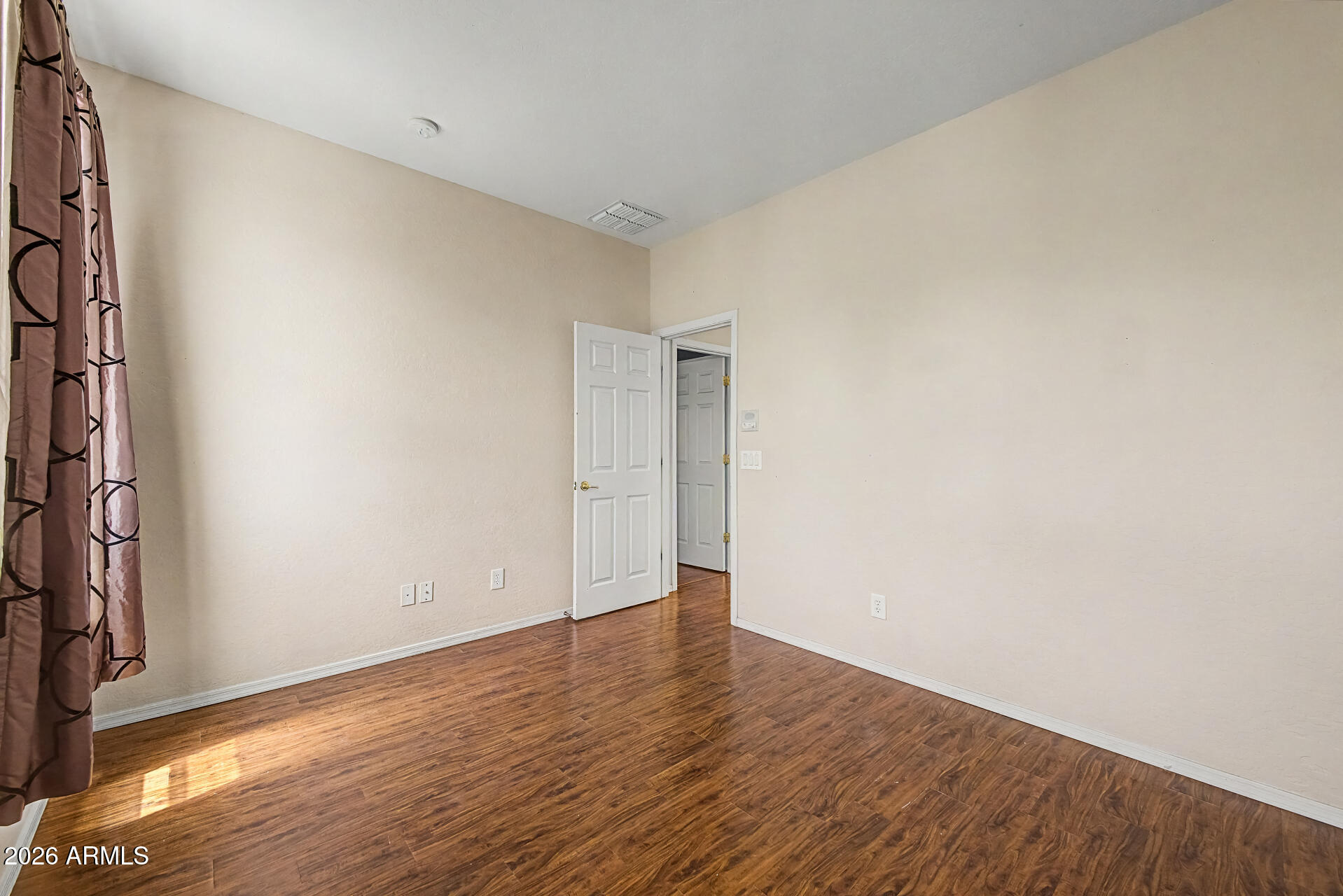 DOBBINS POINT - Residential