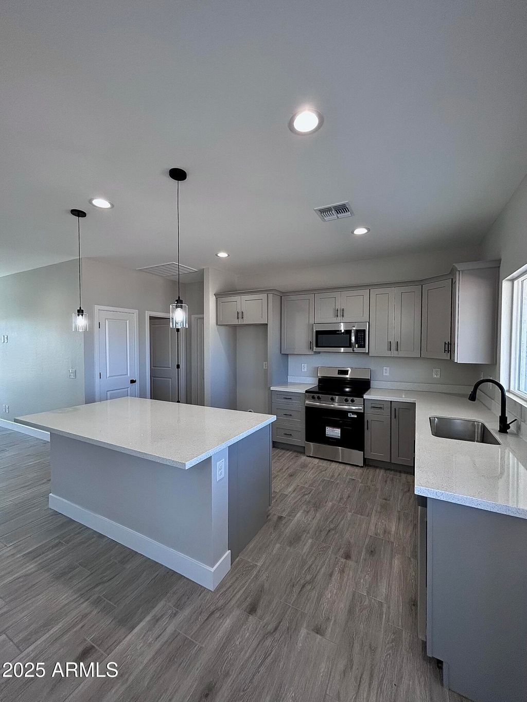 Photo of 13575 S Silent Road, Arizona City, AZ 85123 (MLS # 6876739)